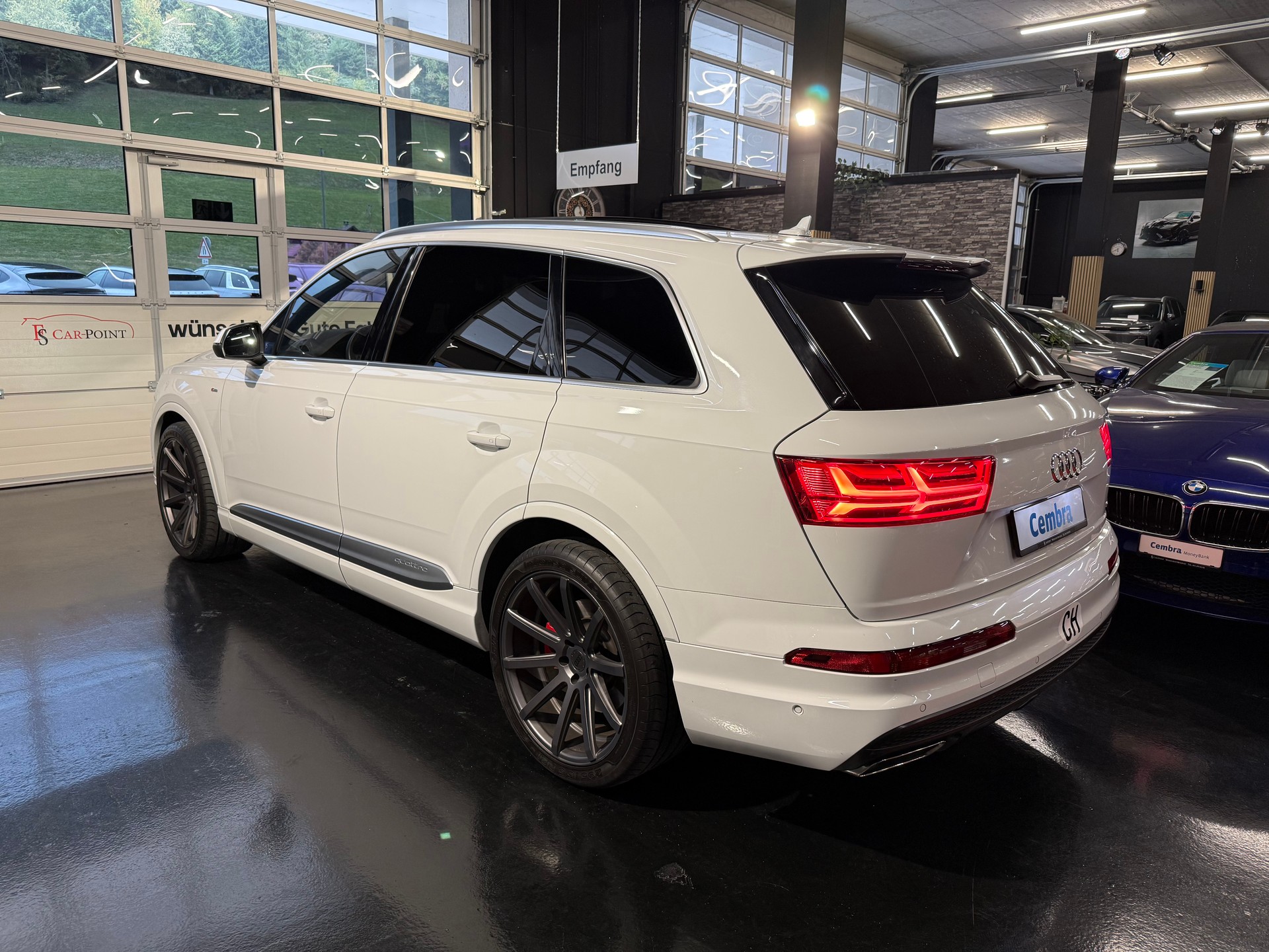 AUDI Q7 3.0 TDI quattro tiptronic S-line-showroom-element-2