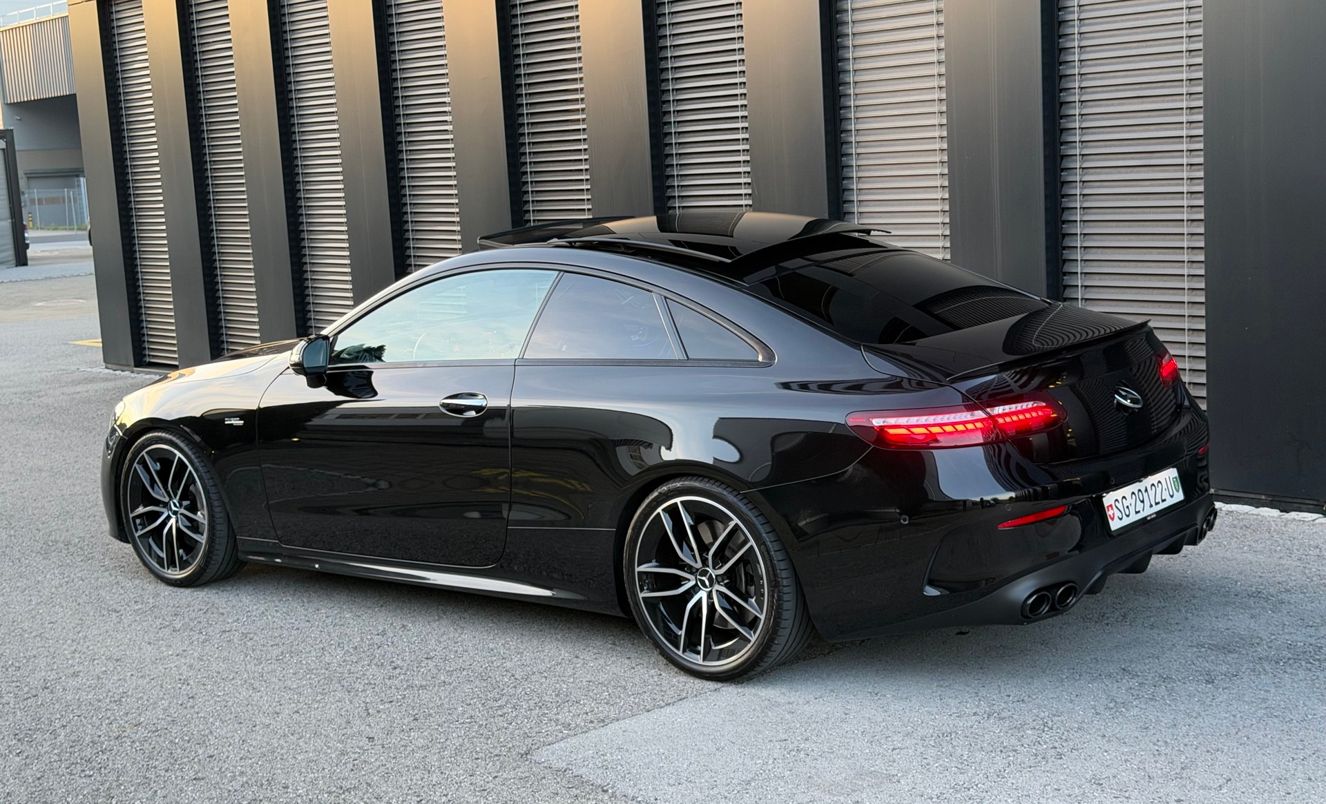 MERCEDES-BENZ E 53 Coupé AMG 4Matic+ ♦️1.Hand*ab Service*Facelift Modell mit neuen MBUX♦️-image-12