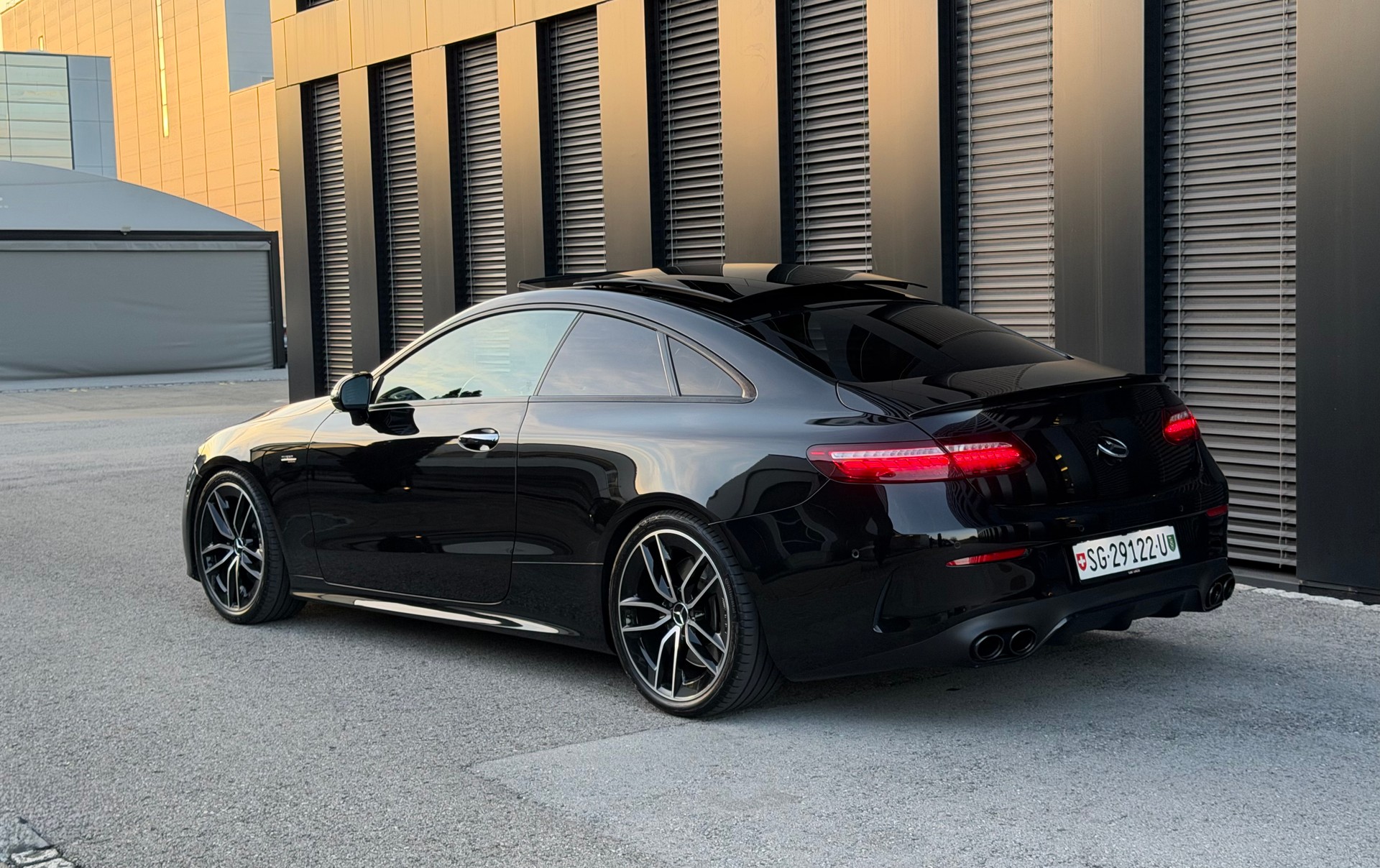 MERCEDES-BENZ E 53 Coupé AMG 4Matic+ ♦️1.Hand*ab Service*Facelift Modell mit neuen MBUX♦️-image-18