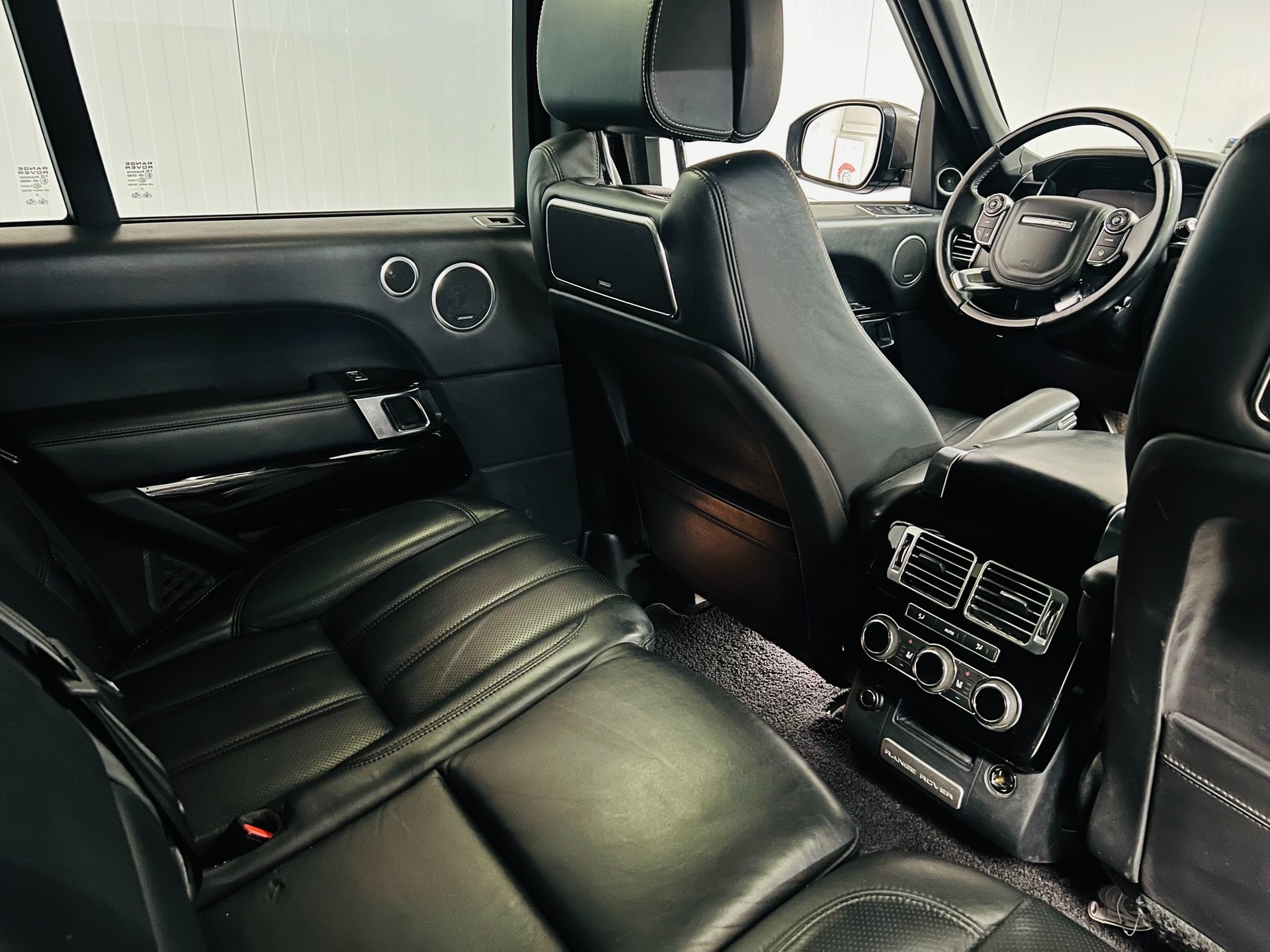 LAND ROVER Range Rover 4.4 SDV8 Autobiography Automatic-image-13