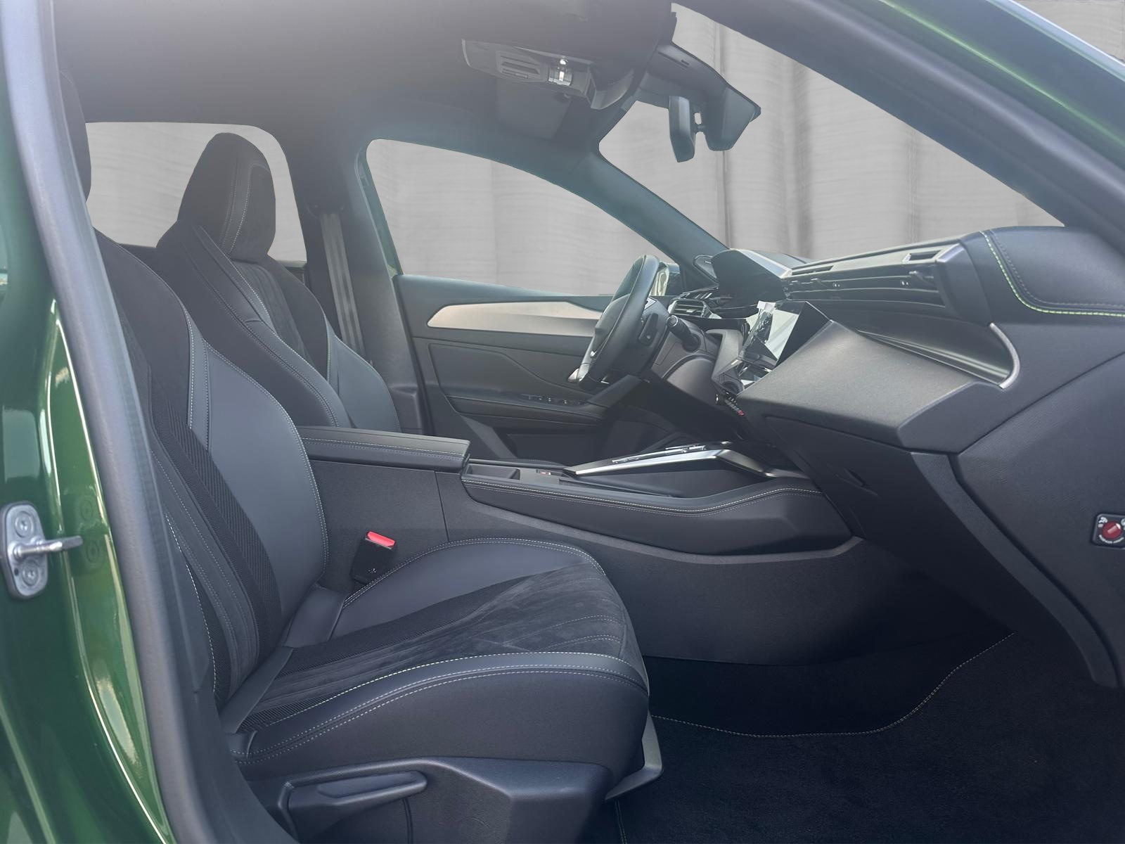 PEUGEOT 308 1.6 PHEV 225 GT-image-15