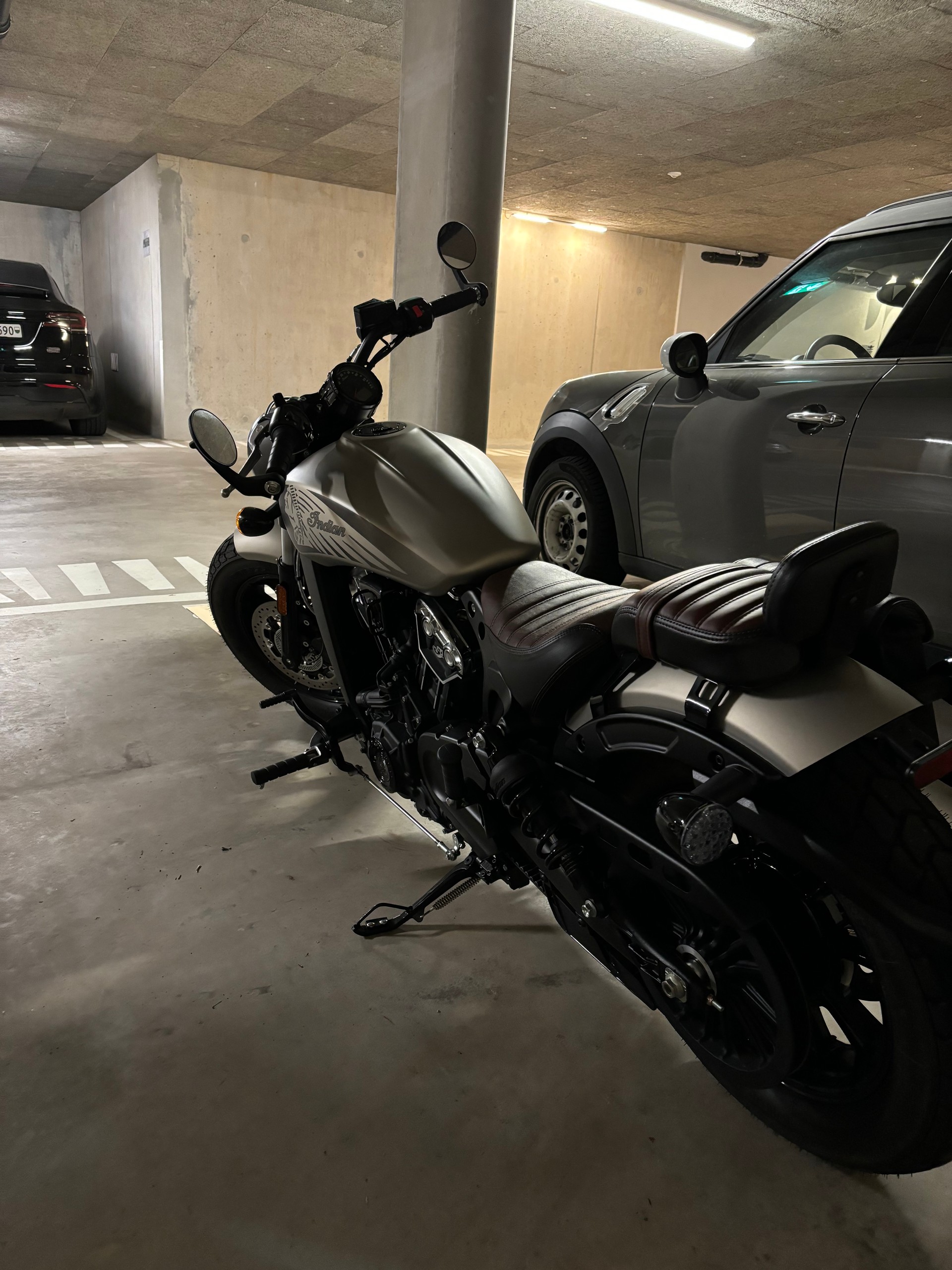 INDIAN Scout Bobber-image-3