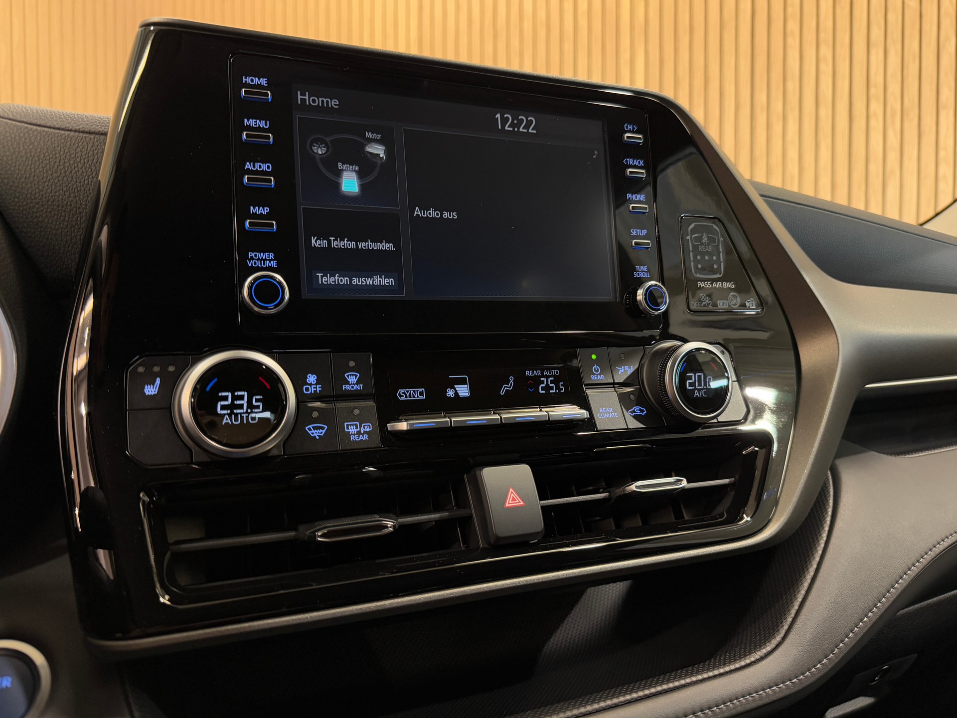 TOYOTA Highlander 2.5 HSD e-CVT 7 Sitzer-image-13