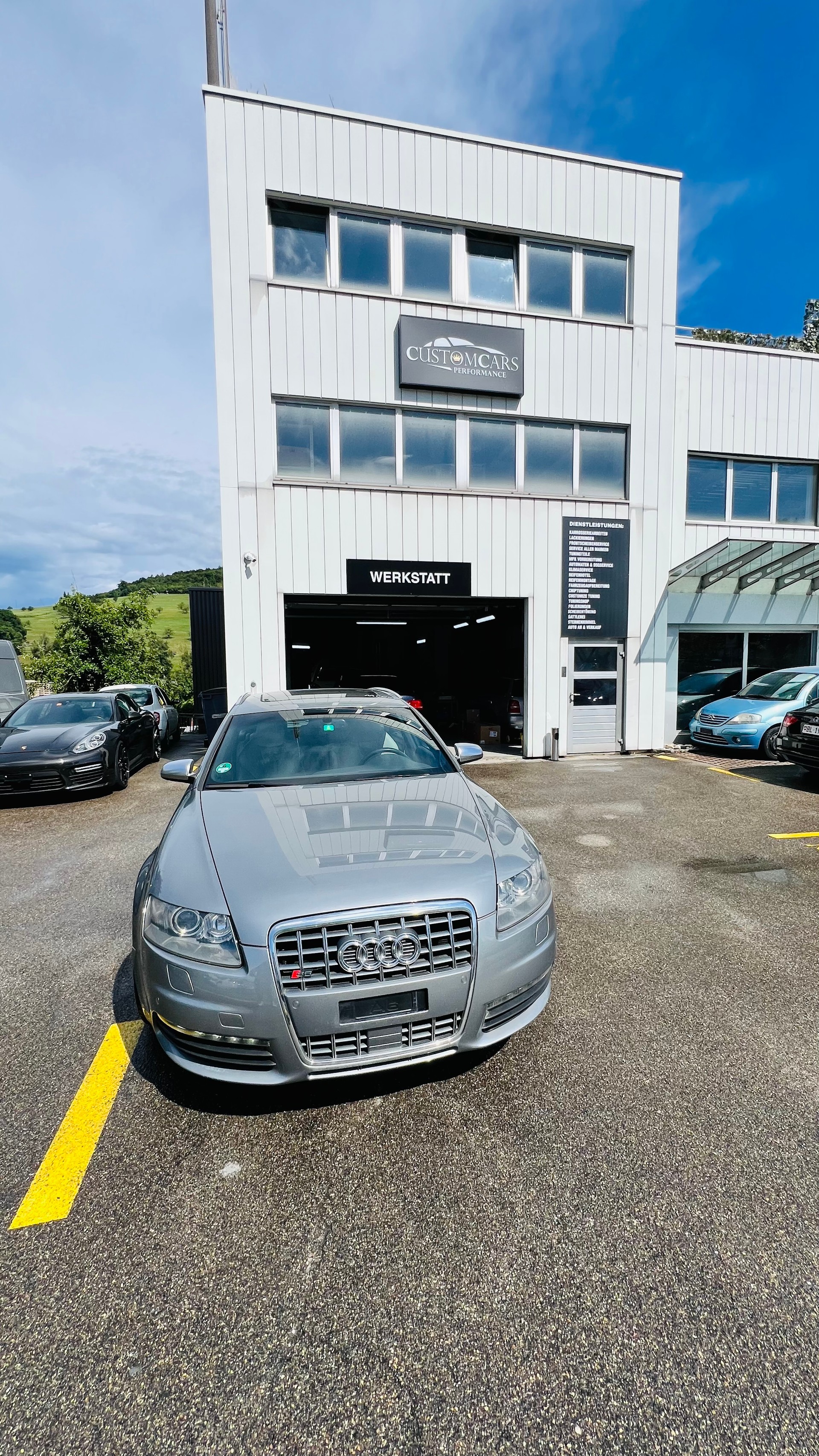 AUDI S6 Avant 5.2 V10 quattro tiptronic-showroom-element-1