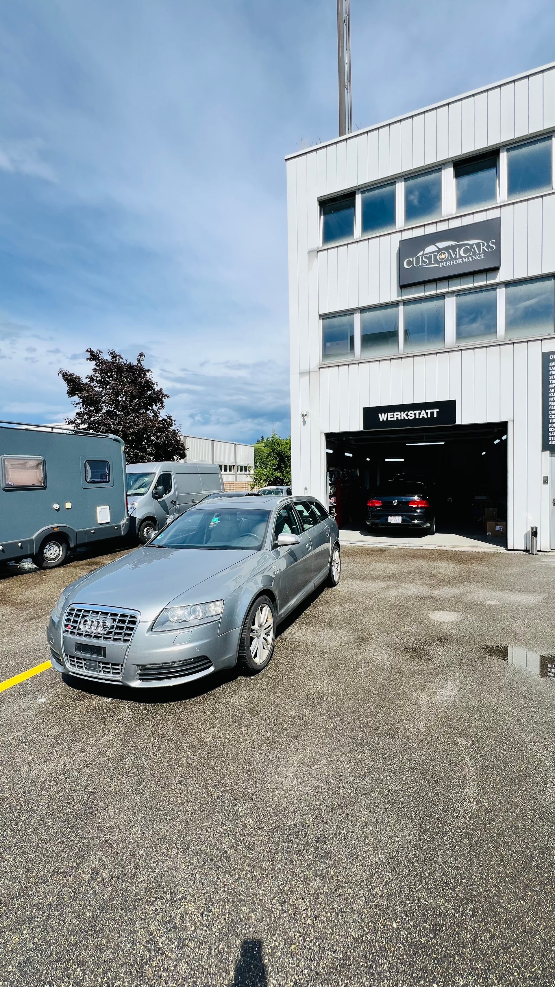 AUDI S6 Avant 5.2 V10 quattro tiptronic-showroom-element-2