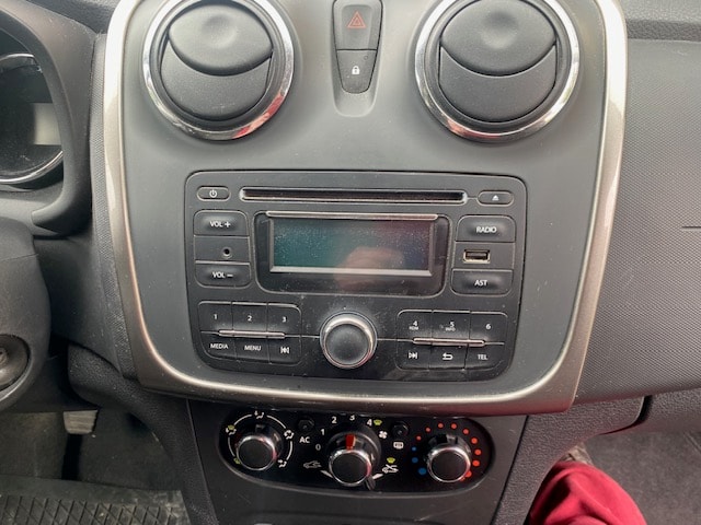 DACIA Logan MCV 0.9 Ambiance-image-12