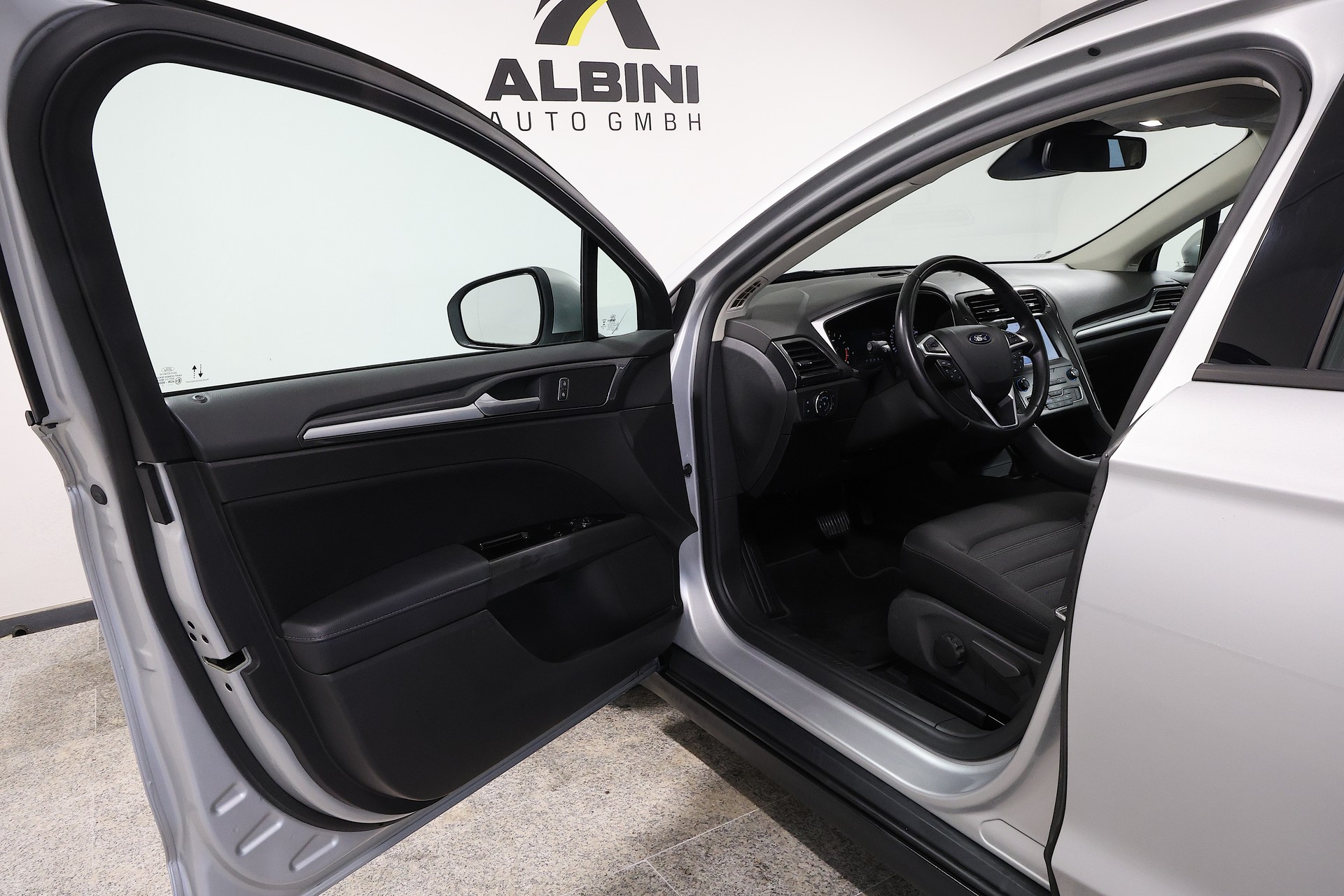 FORD Mondeo 2.0 TDCi Trend Automatik-image-4