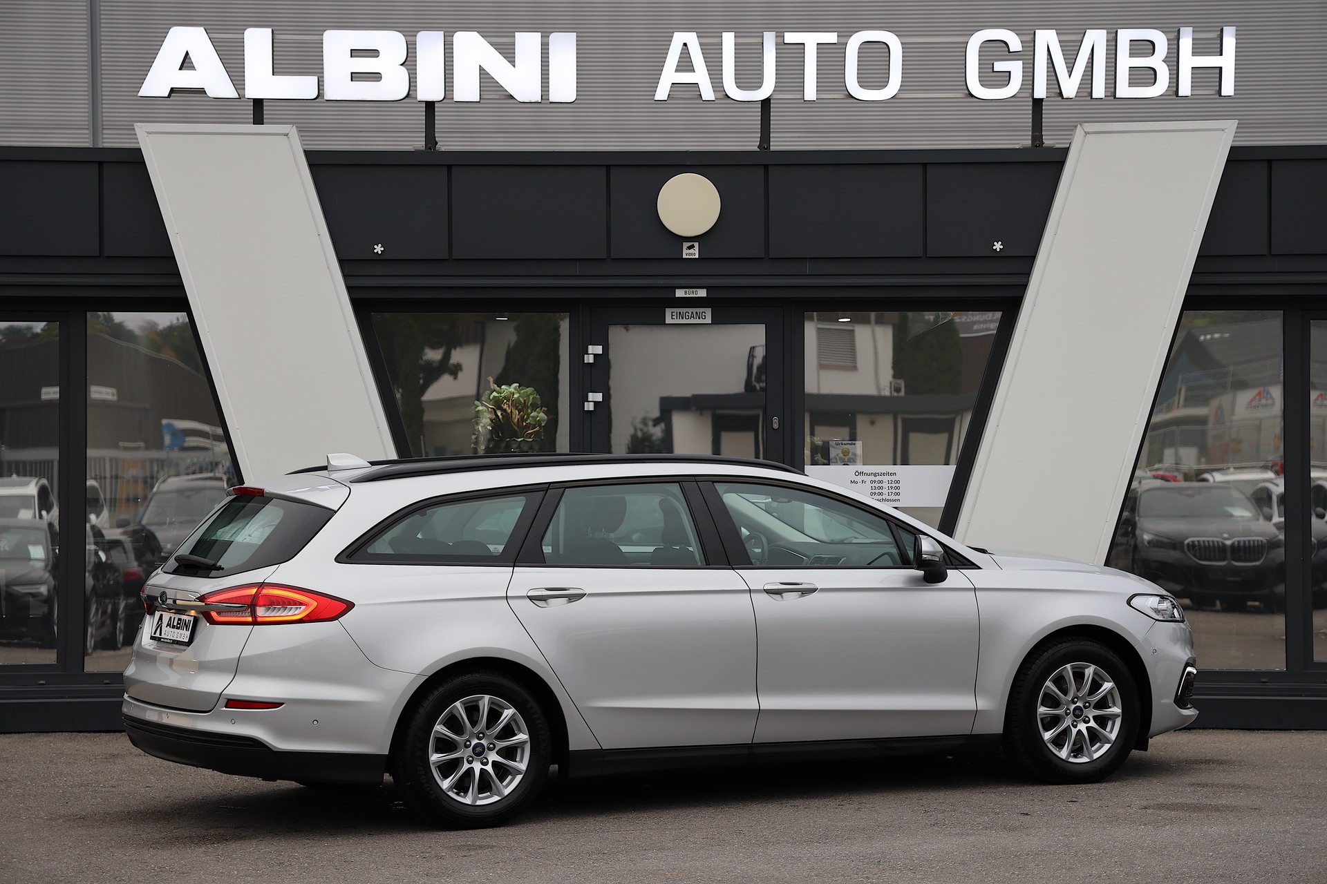 FORD Mondeo 2.0 TDCi Trend Automatik-showroom-element-3