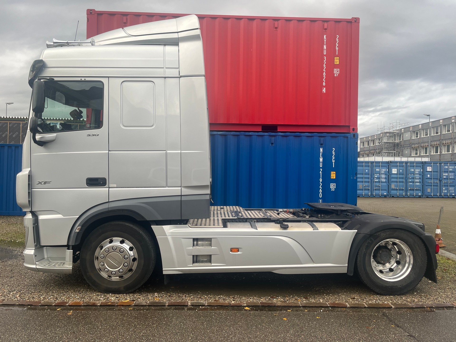 DAF XF 530 ADR und Hydraulik-image-1