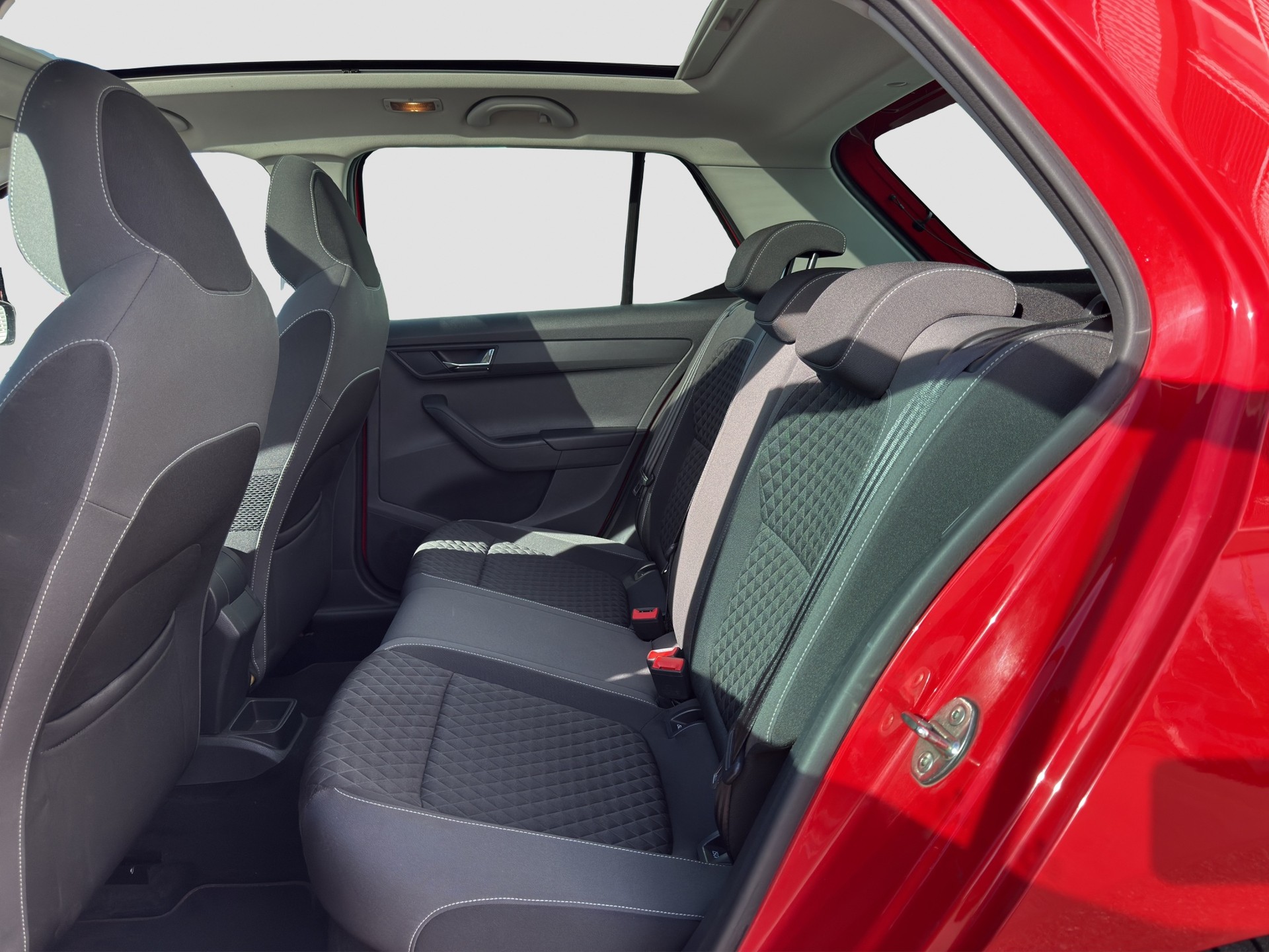 SKODA Fabia 1.0 TSI Monte Carlo-image-14