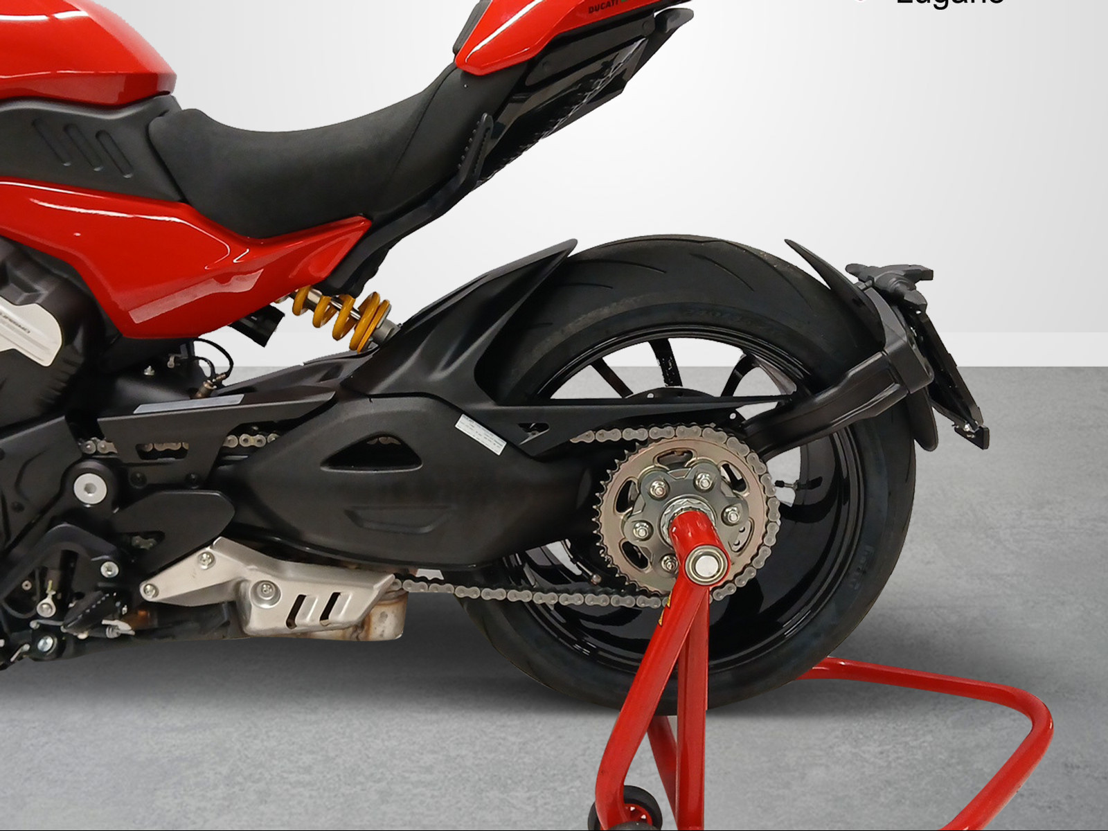 DUCATI DIAVEL V4-image-11
