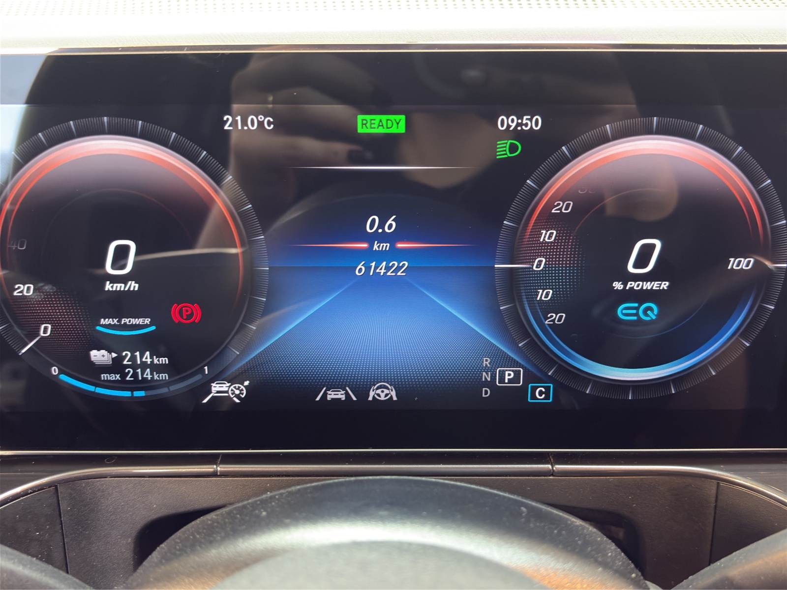 MERCEDES-BENZ EQC 400 AMG Line 4Matic-image-15