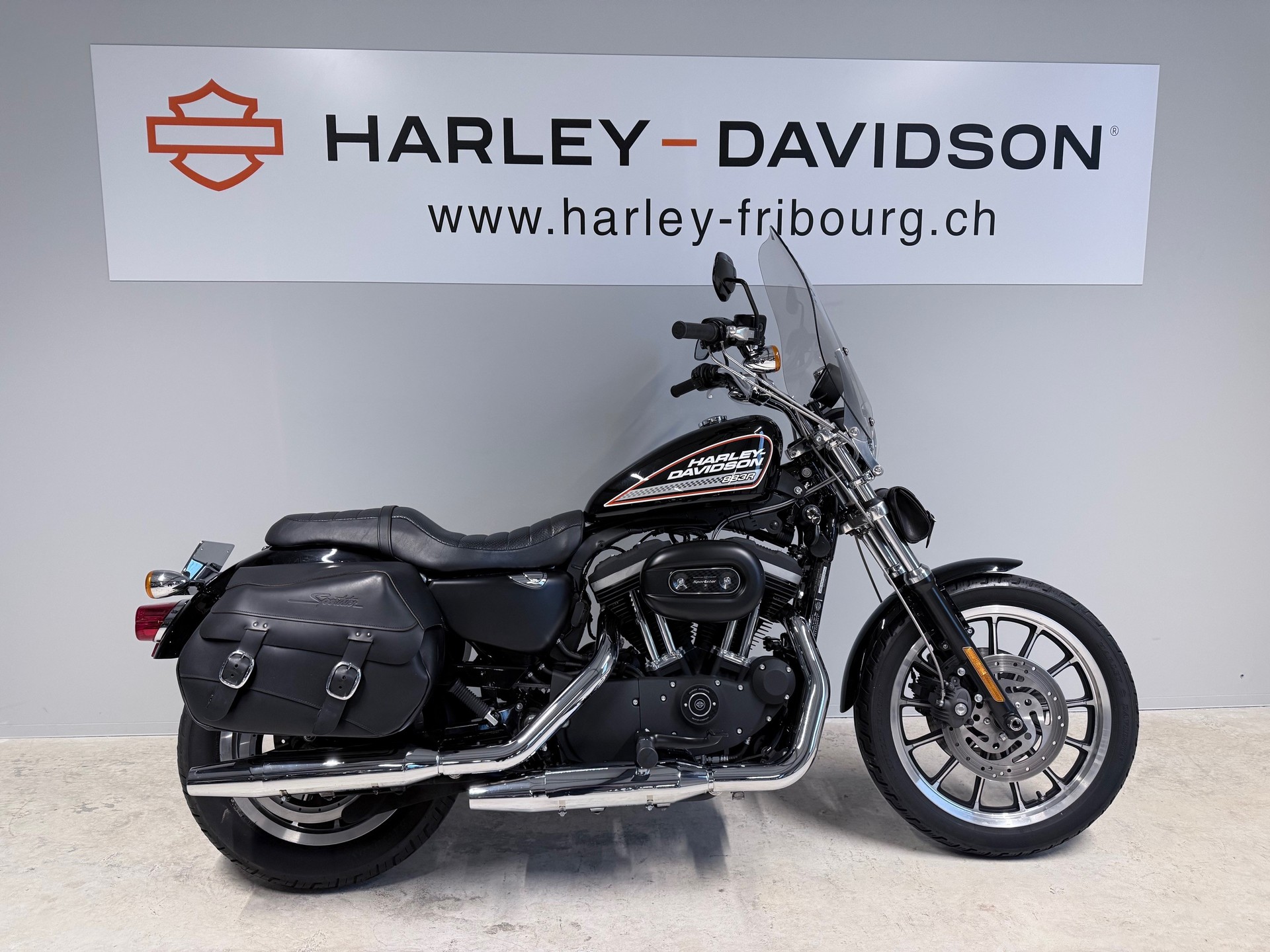 HARLEY-DAVIDSON XL 883 R Sportster Roadster Injection-image-0