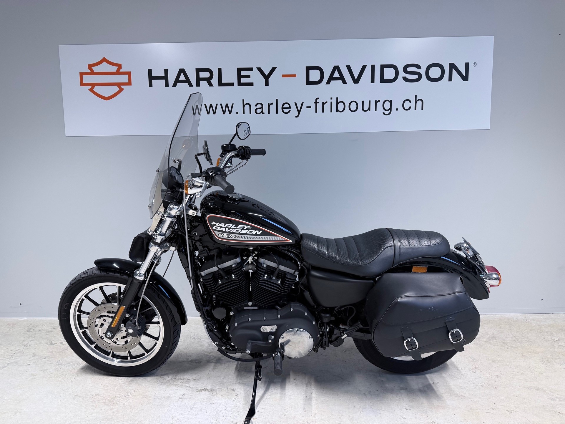 HARLEY-DAVIDSON XL 883 R Sportster Roadster Injection-image-2
