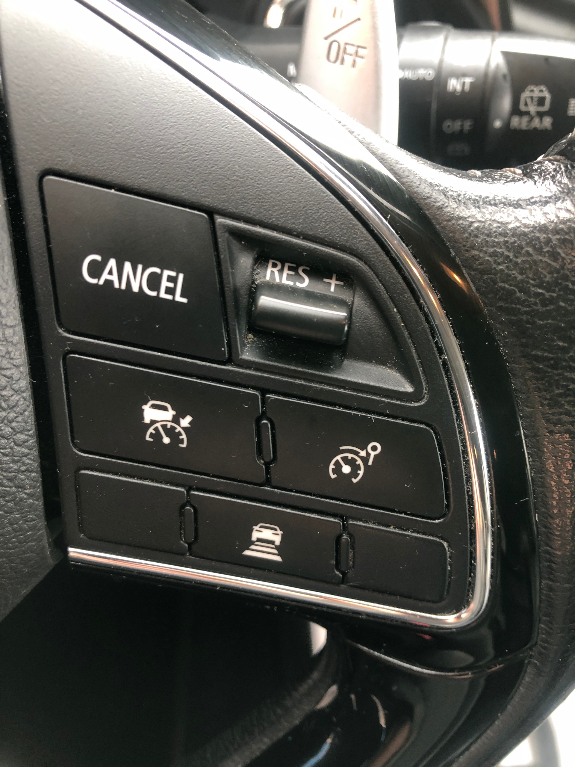 MITSUBISHI Outlander 2.0 Diamond 4WD CVT-image-13