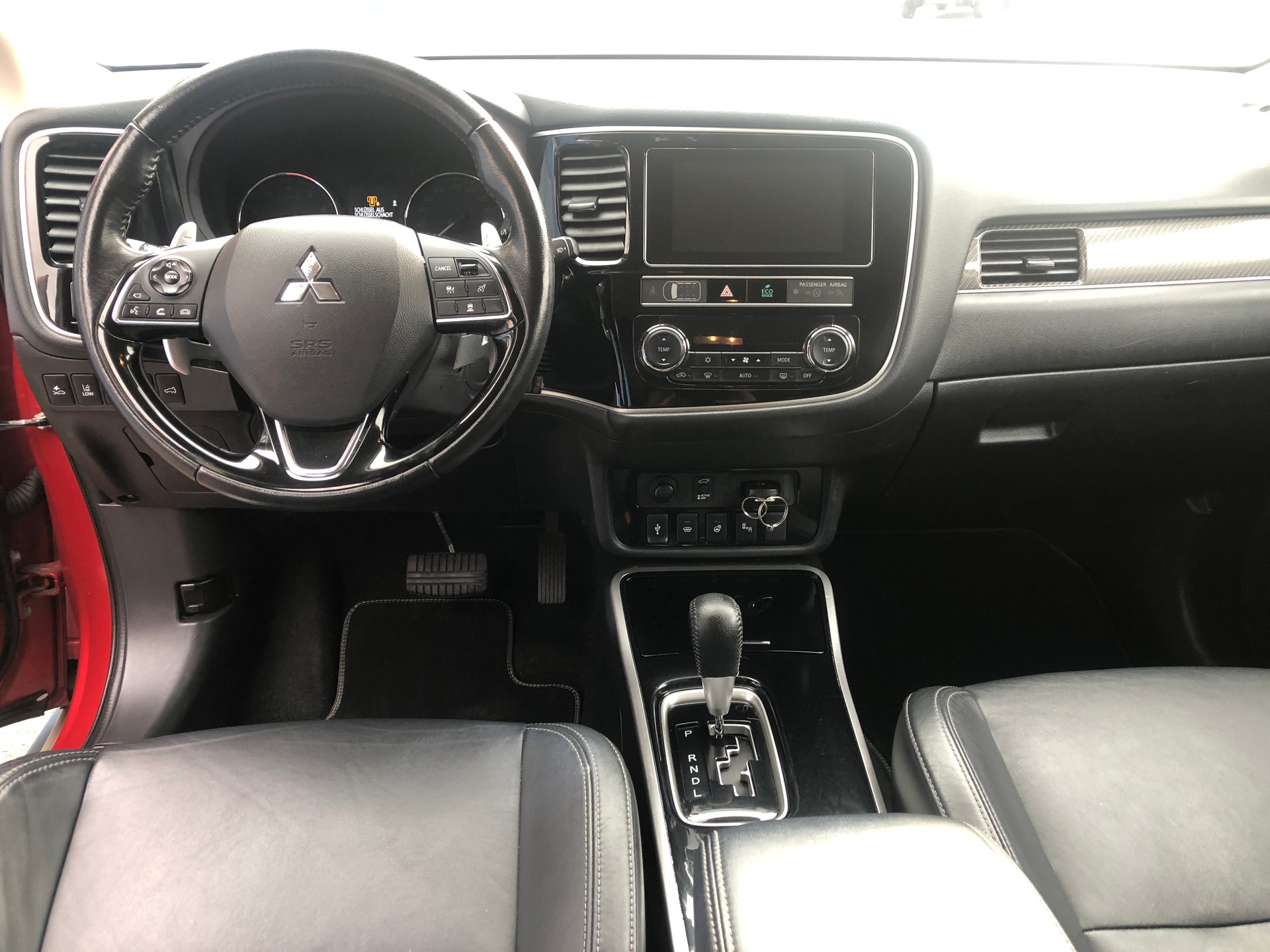 MITSUBISHI Outlander 2.0 Diamond 4WD CVT-image-6