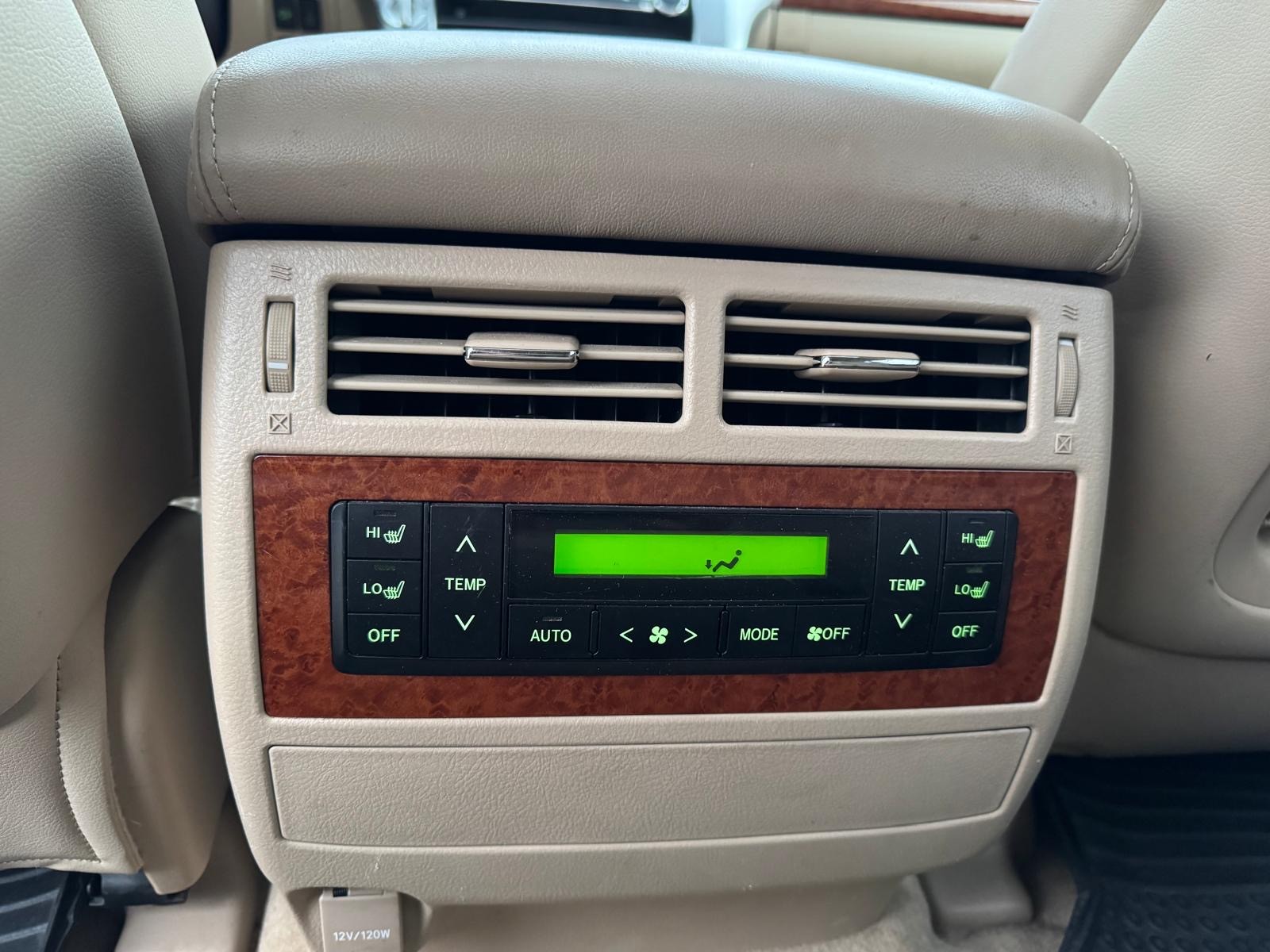 TOYOTA Land Cruiser V8 4.5 D-4D Sol-image-6