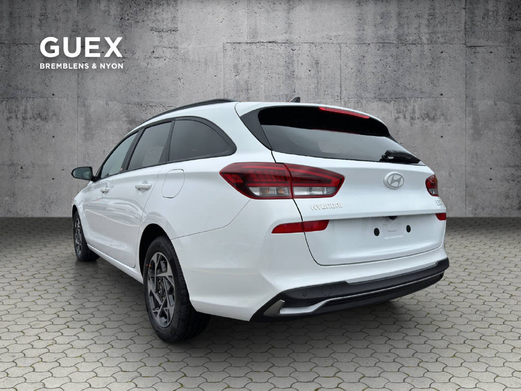 HYUNDAI i30 Wagon 1.5 T-GDi Amplia-showroom-element-2
