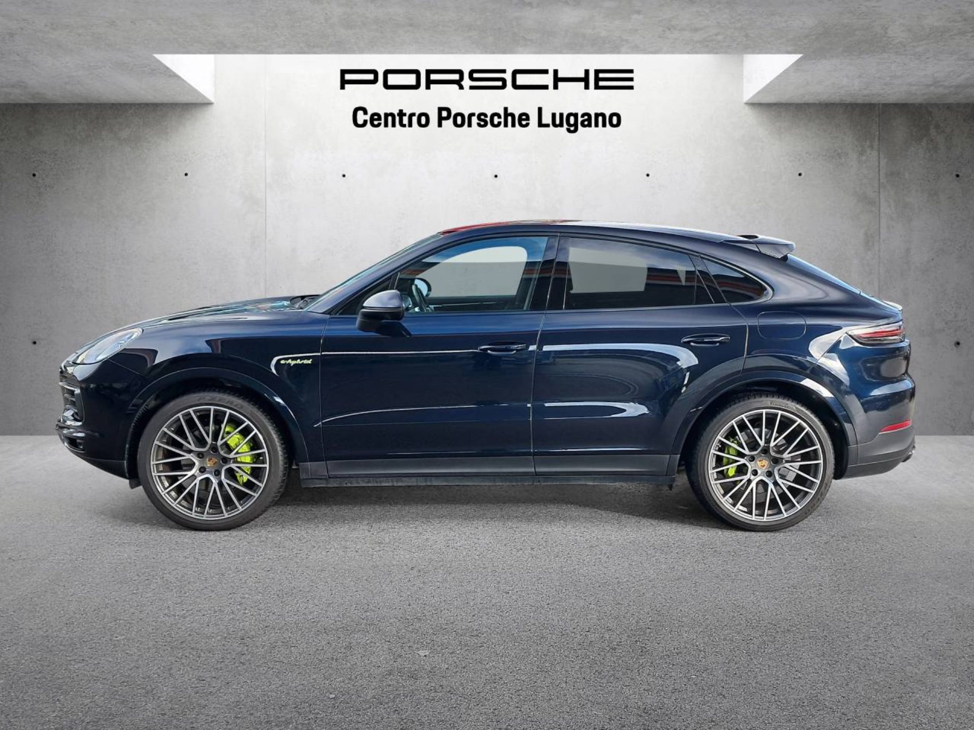 PORSCHE Cayenne E-Hybrid Coupè-showroom-element-1