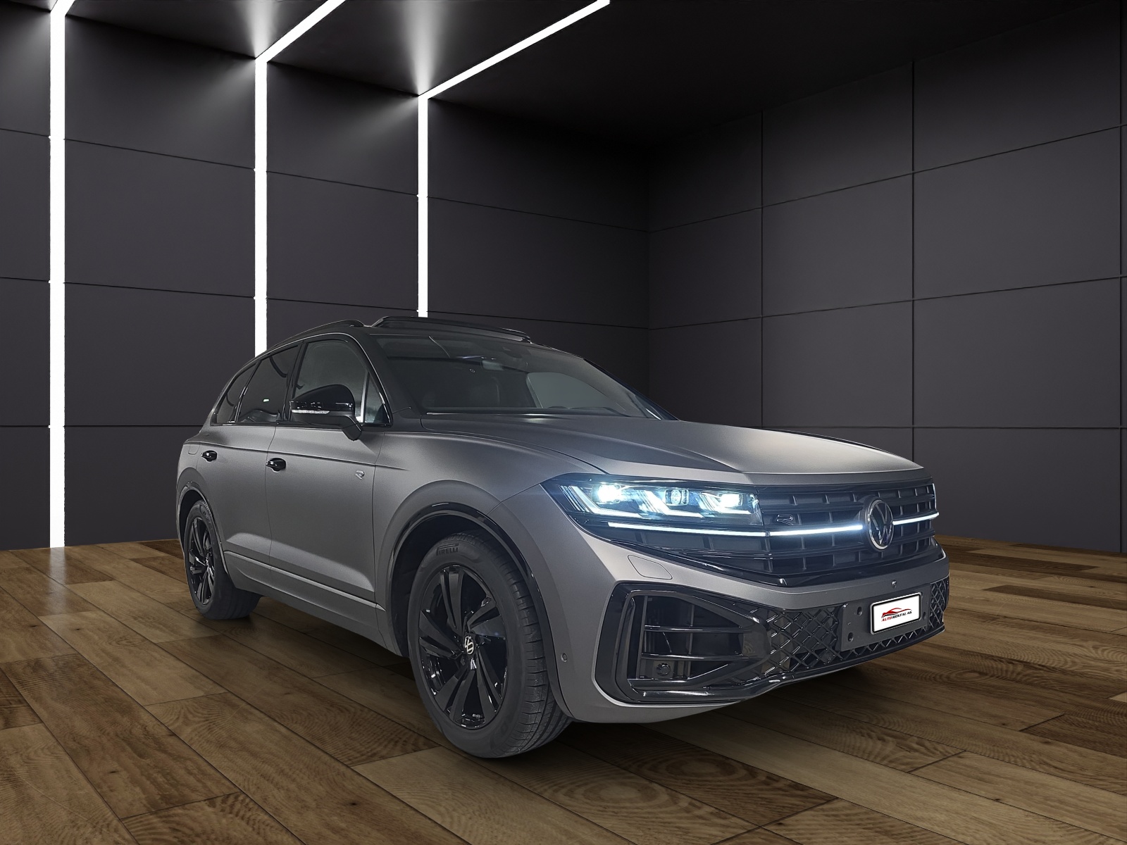 VW Touareg 3.0 TSI R-Line Tiptronic-showroom-element-1