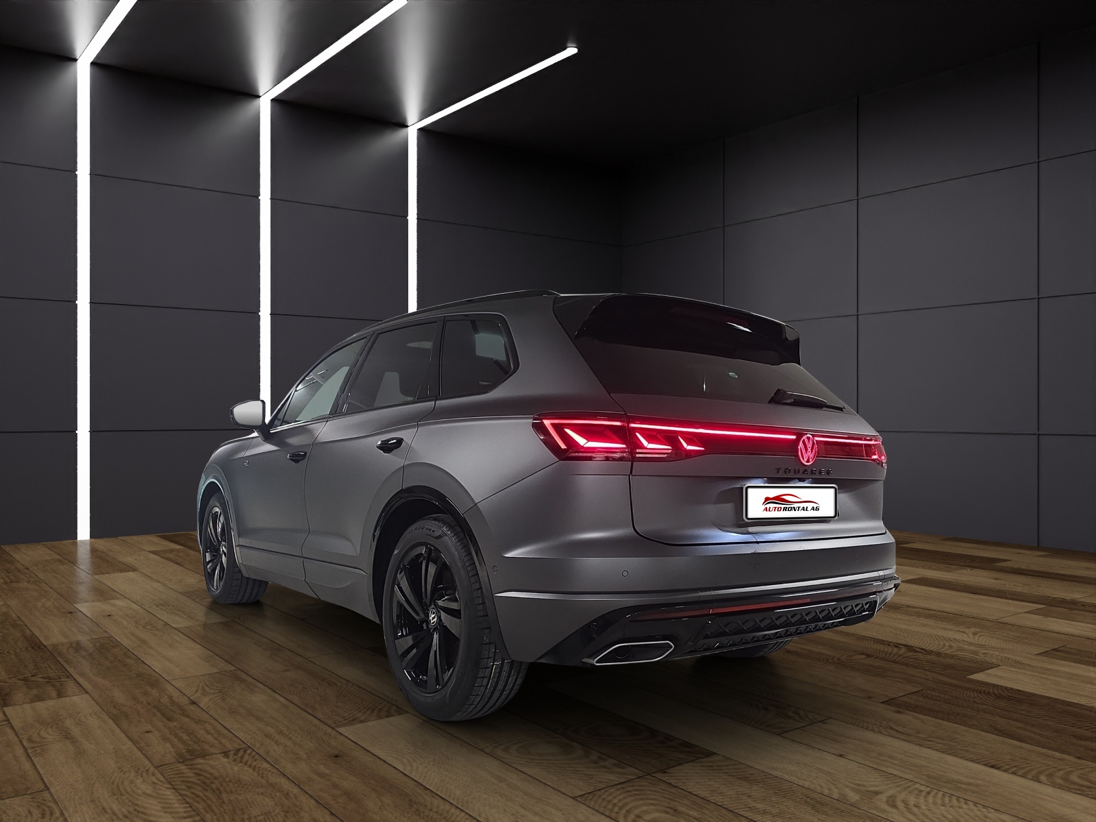 VW Touareg 3.0 TSI R-Line Tiptronic-image-5