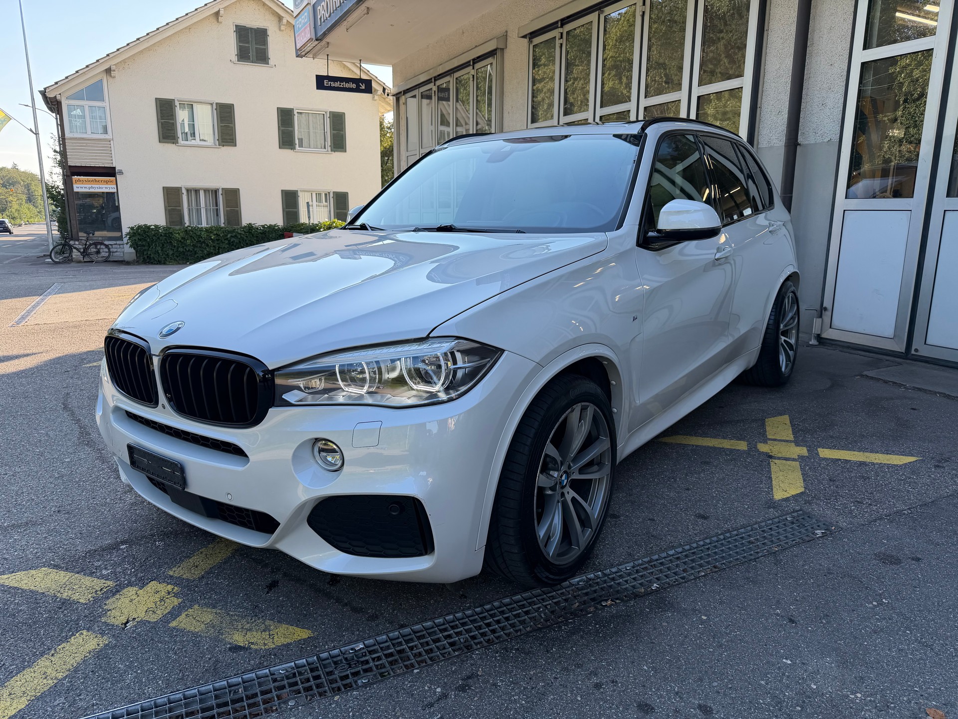 BMW X5 xDrive 40d Steptronic-showroom-element-1