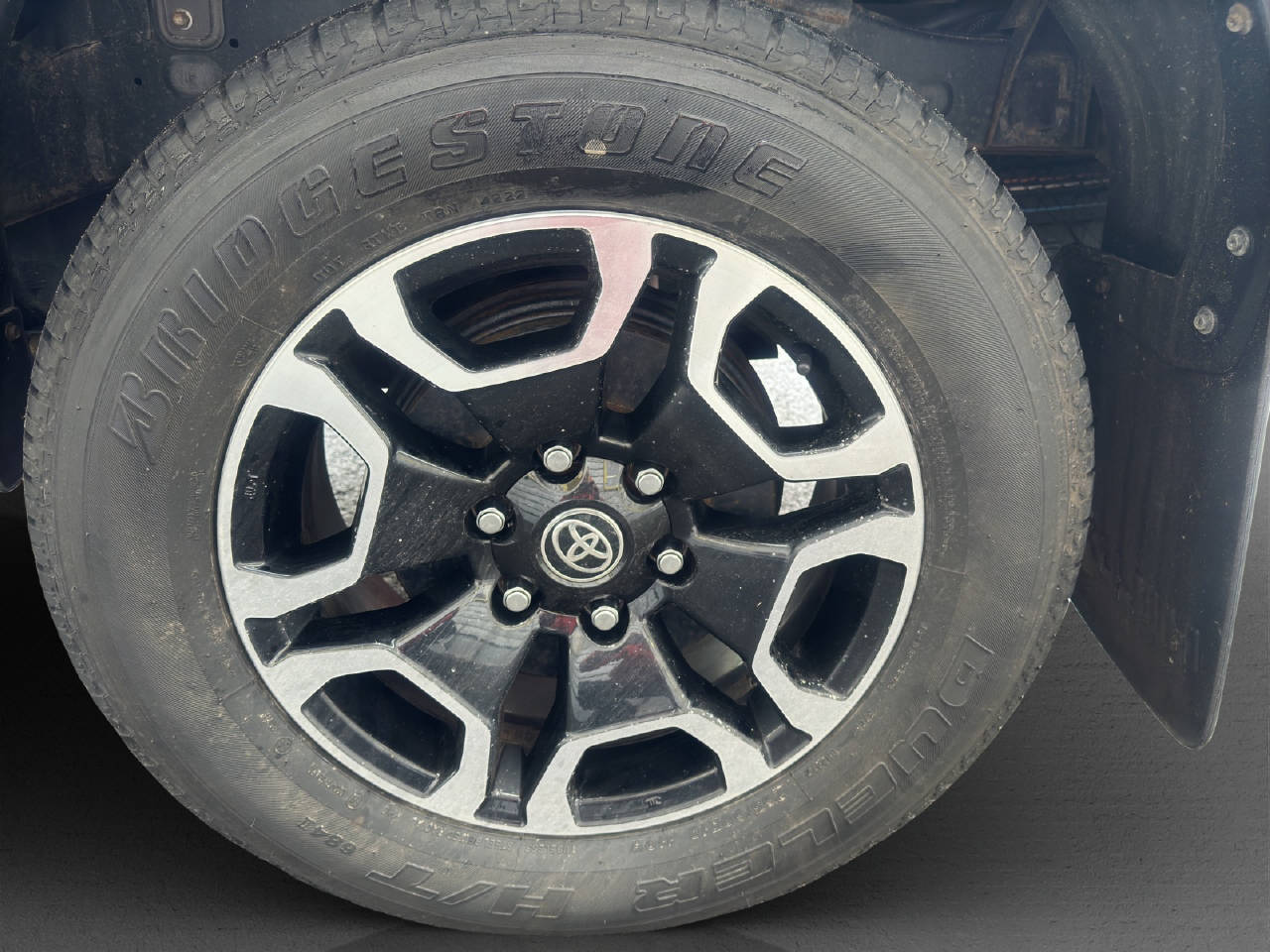 TOYOTA Hilux Double Cab.-Pick-up 2.8 D-4D 204 PS Style-image-12