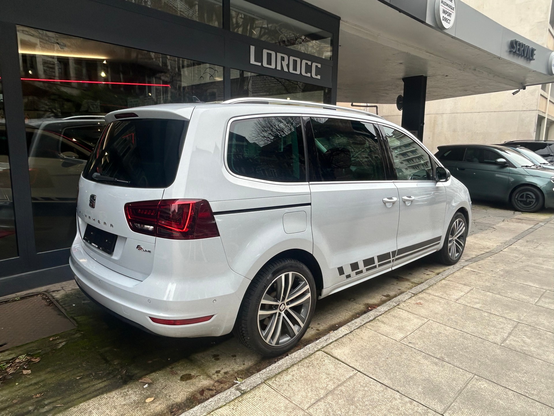 SEAT Alhambra 2.0 TDI SWISS FR-image-3