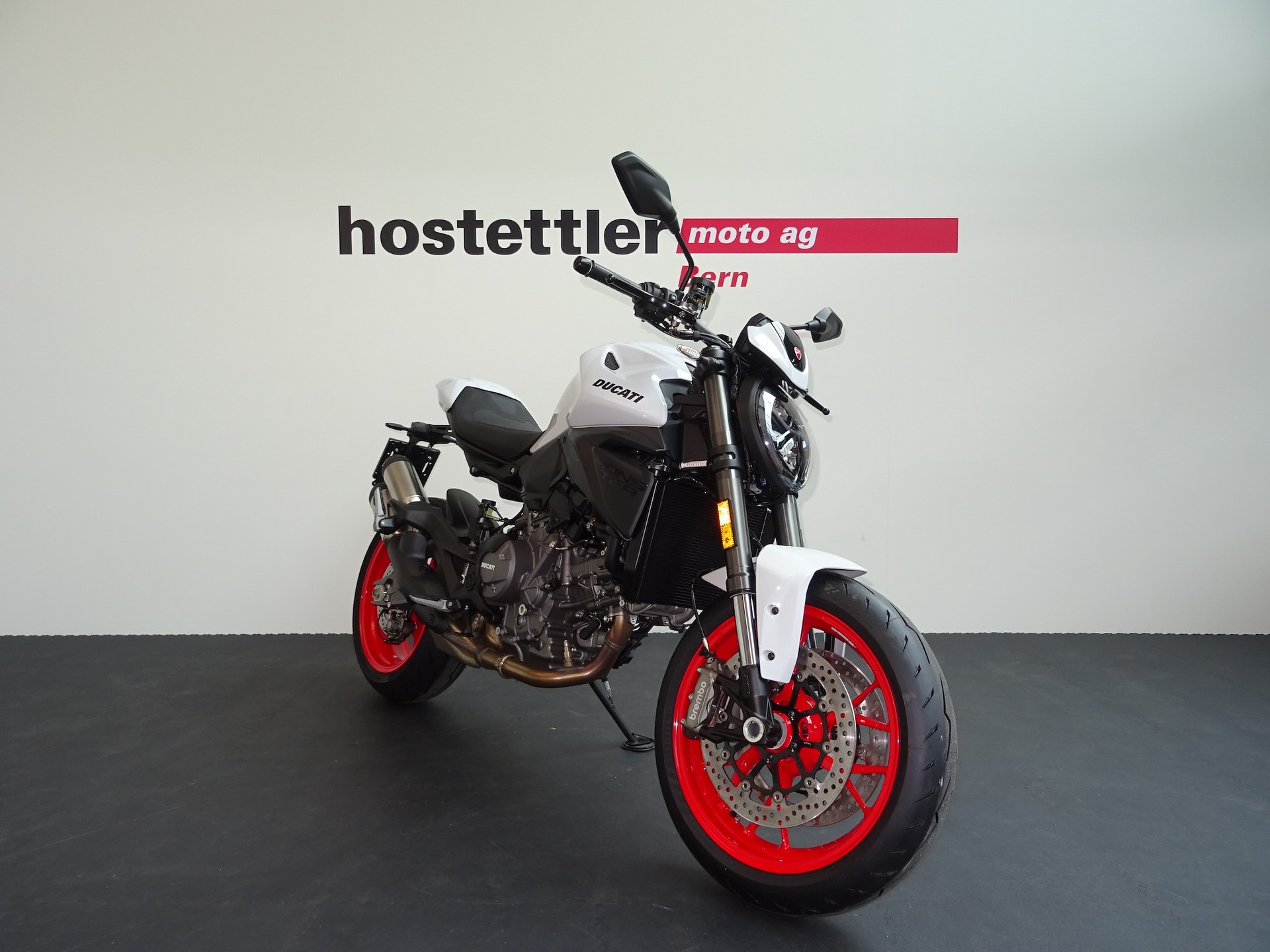 DUCATI Monster +-image-0