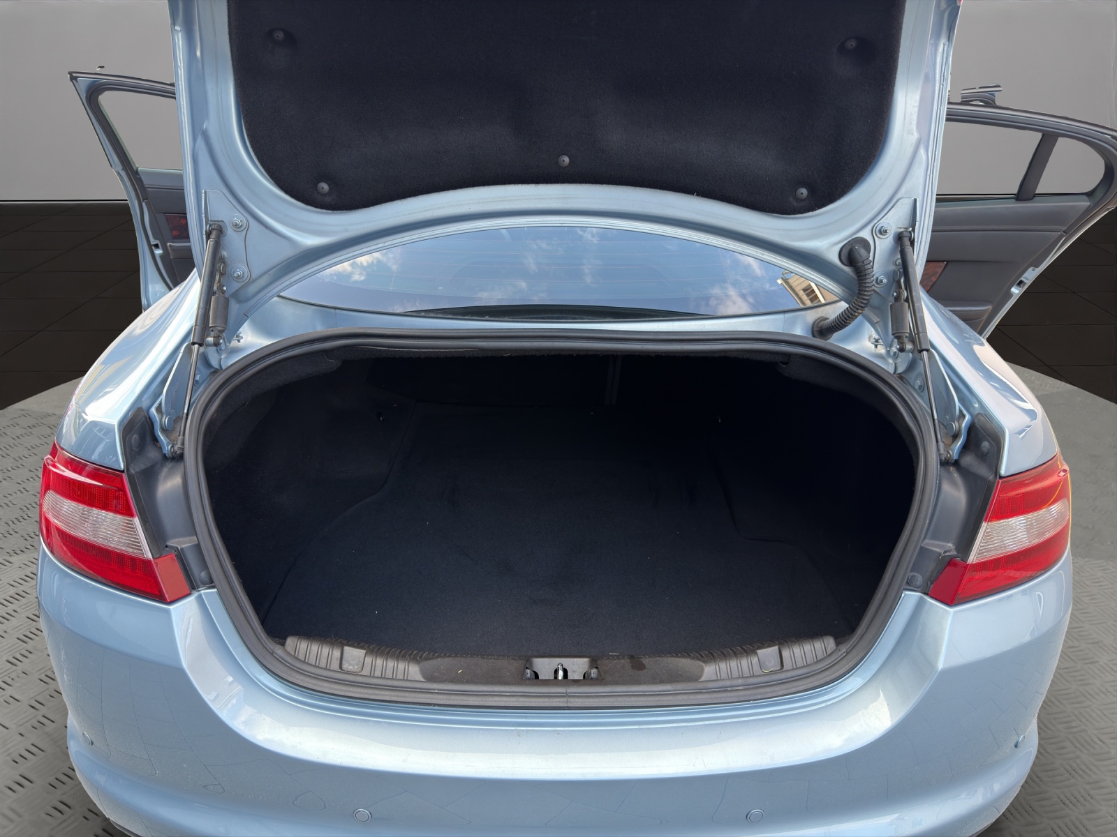JAGUAR XF 3.0 V6 Premium Luxury-image-18