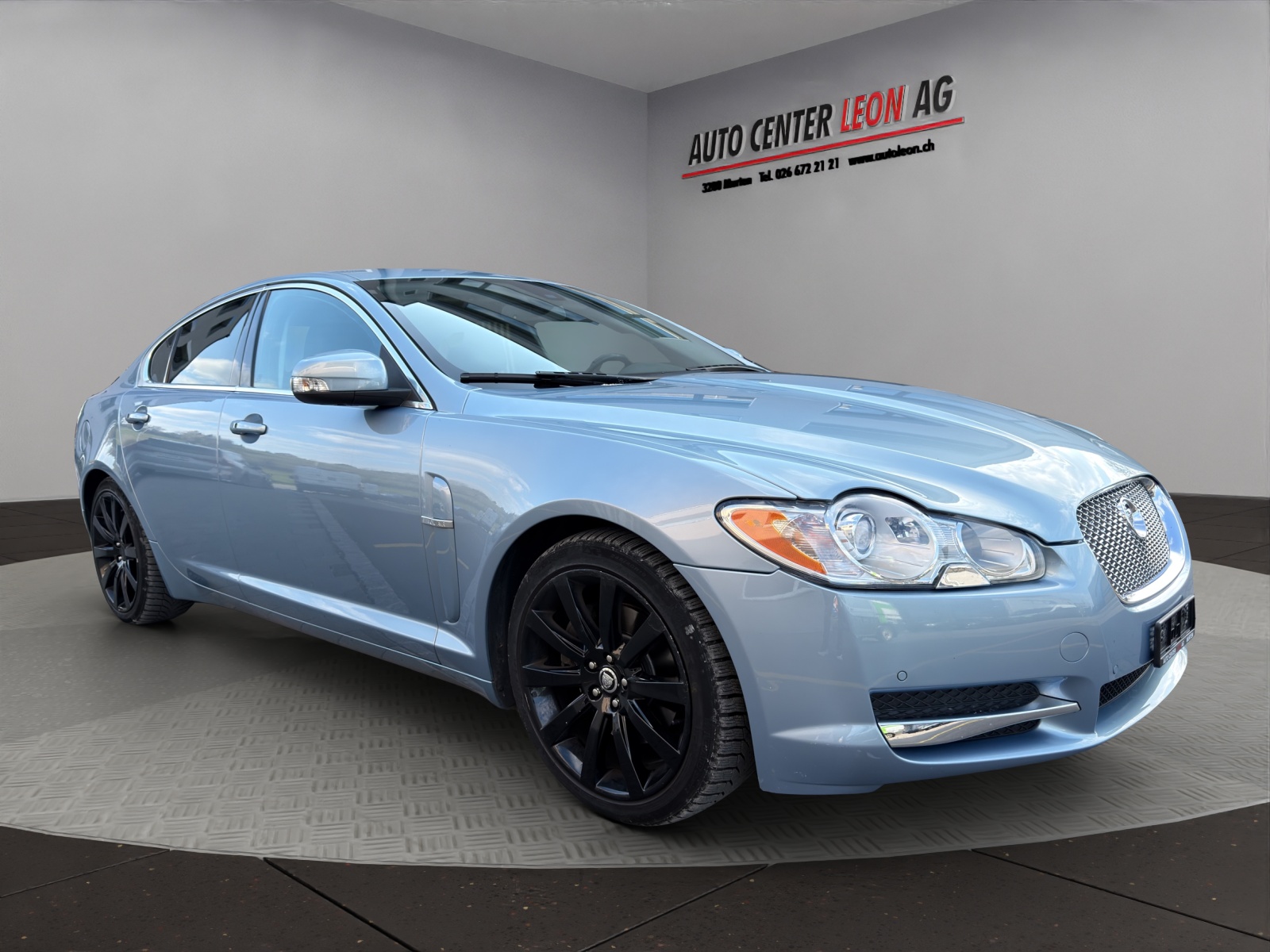 JAGUAR XF 3.0 V6 Premium Luxury-image-7