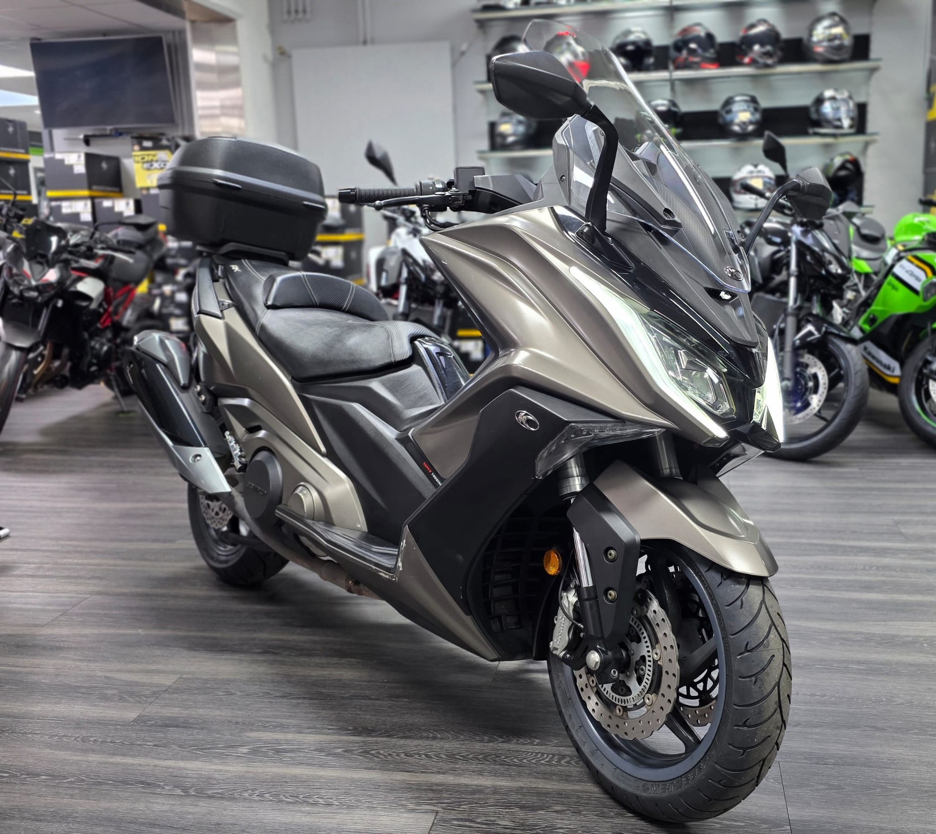 KYMCO AK 550i ETS (35kW)-image-1