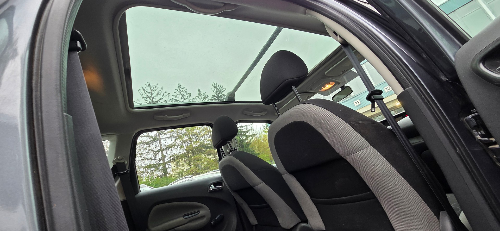 CITROEN C3 Picasso 1.6i 16V Séduction-image-9