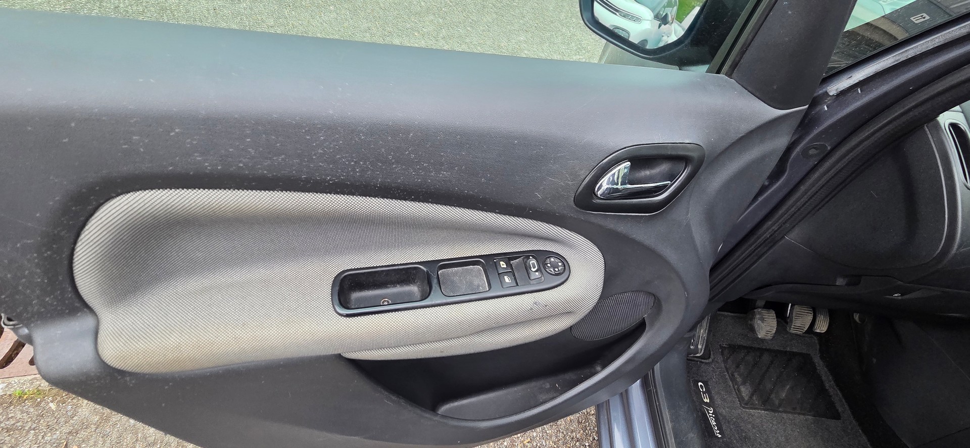 CITROEN C3 Picasso 1.6i 16V Séduction-image-6