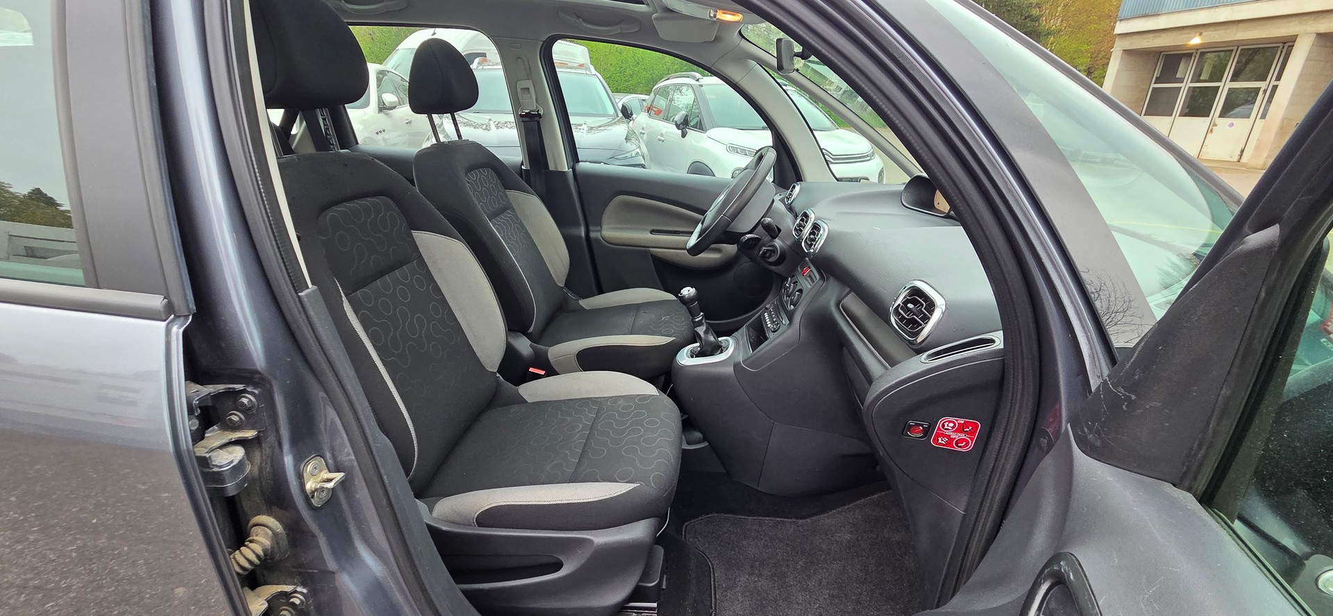 CITROEN C3 Picasso 1.6i 16V Séduction-image-7