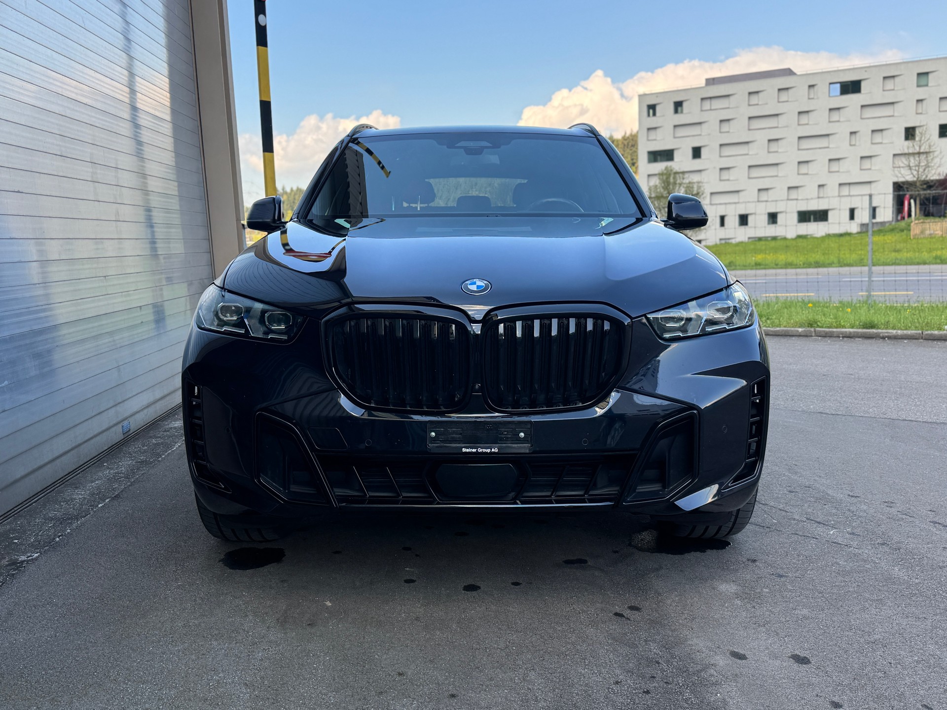 BMW X5 xDrive 48V 30d M Sport Steptronic-showroom-element-1
