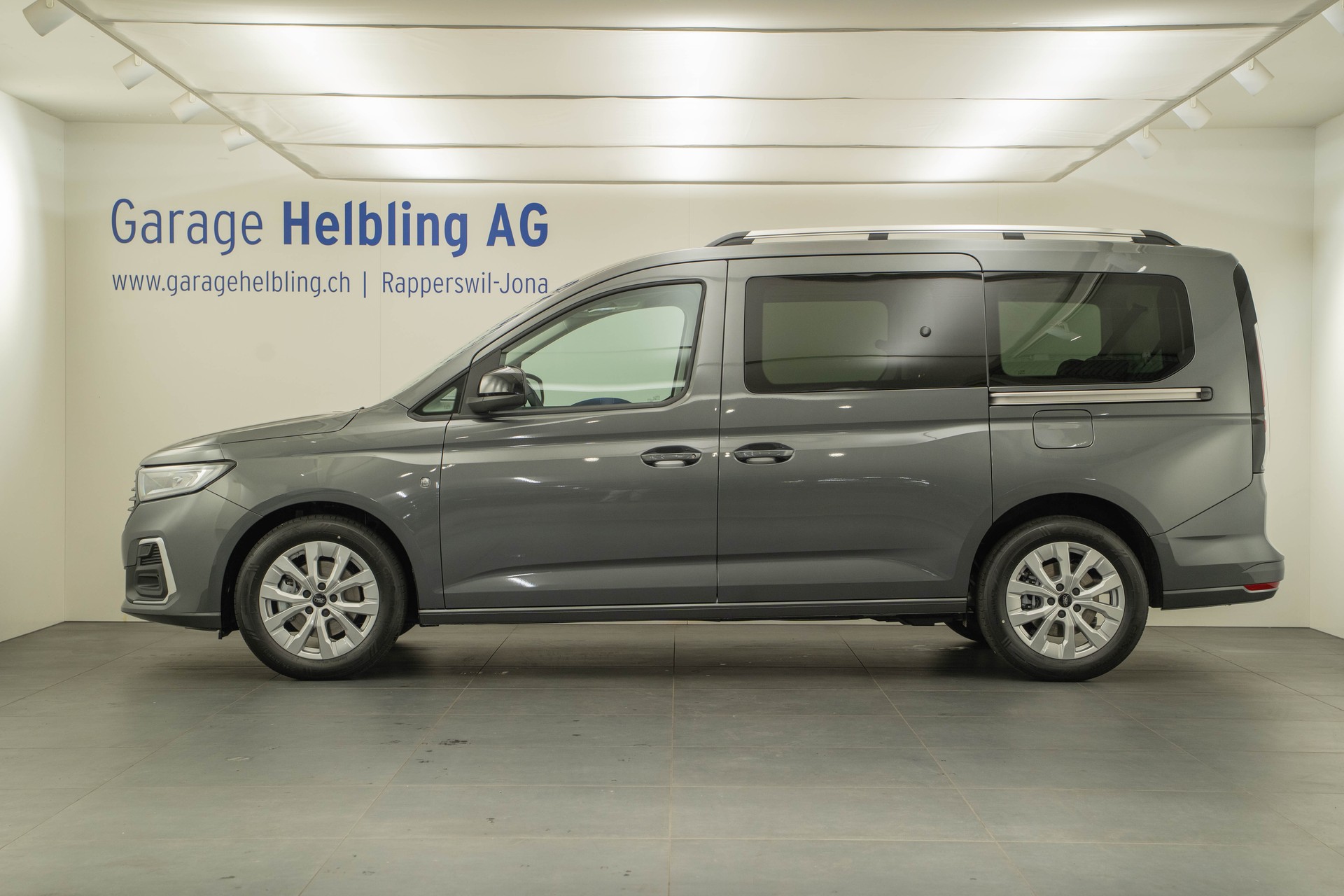 FORD Tourneo Grand Connect 1.5 EcoBoost 114 Titanium-showroom-element-2