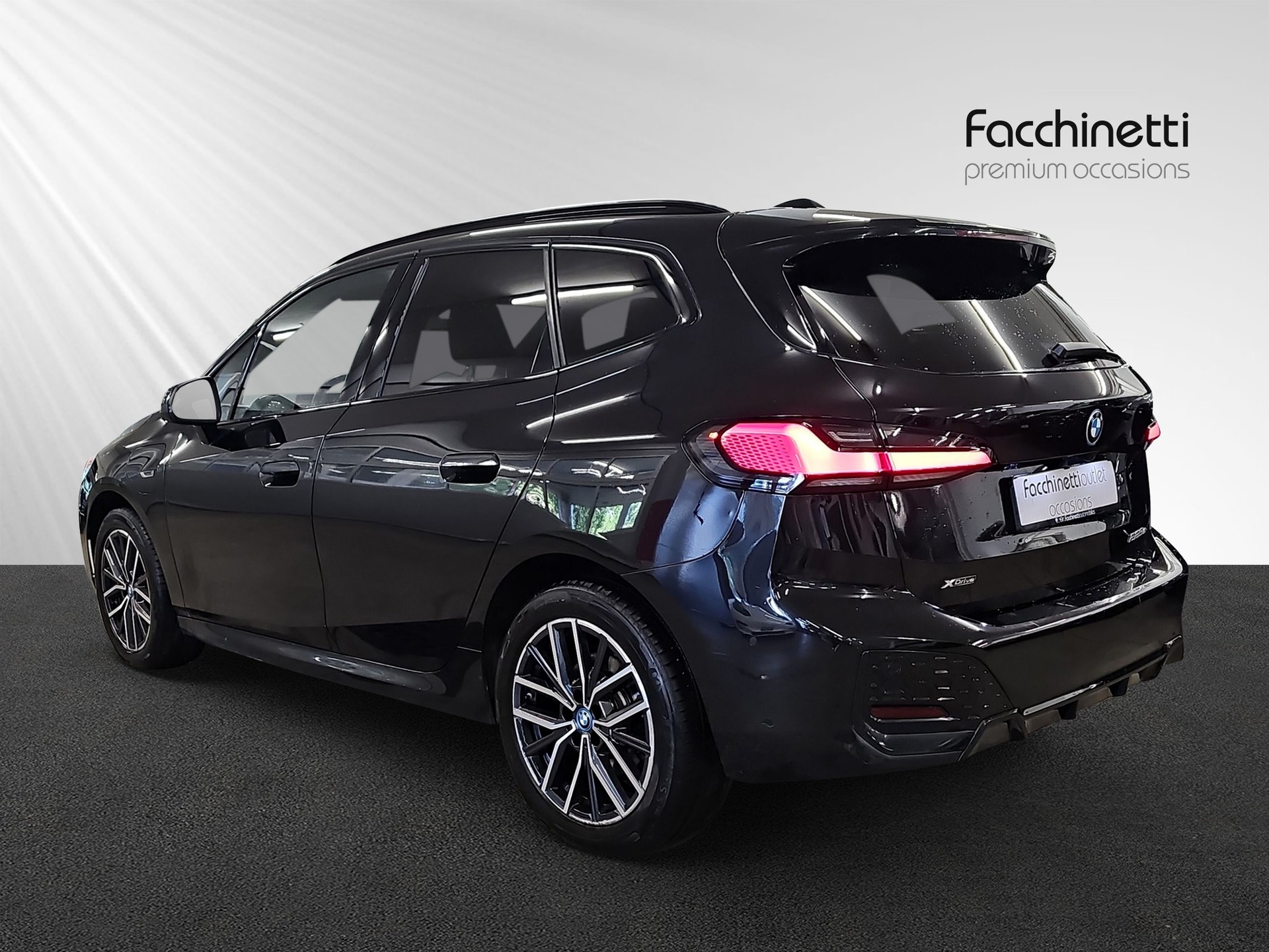 BMW 225e xDrive Active Tourer M Sport-showroom-element-2