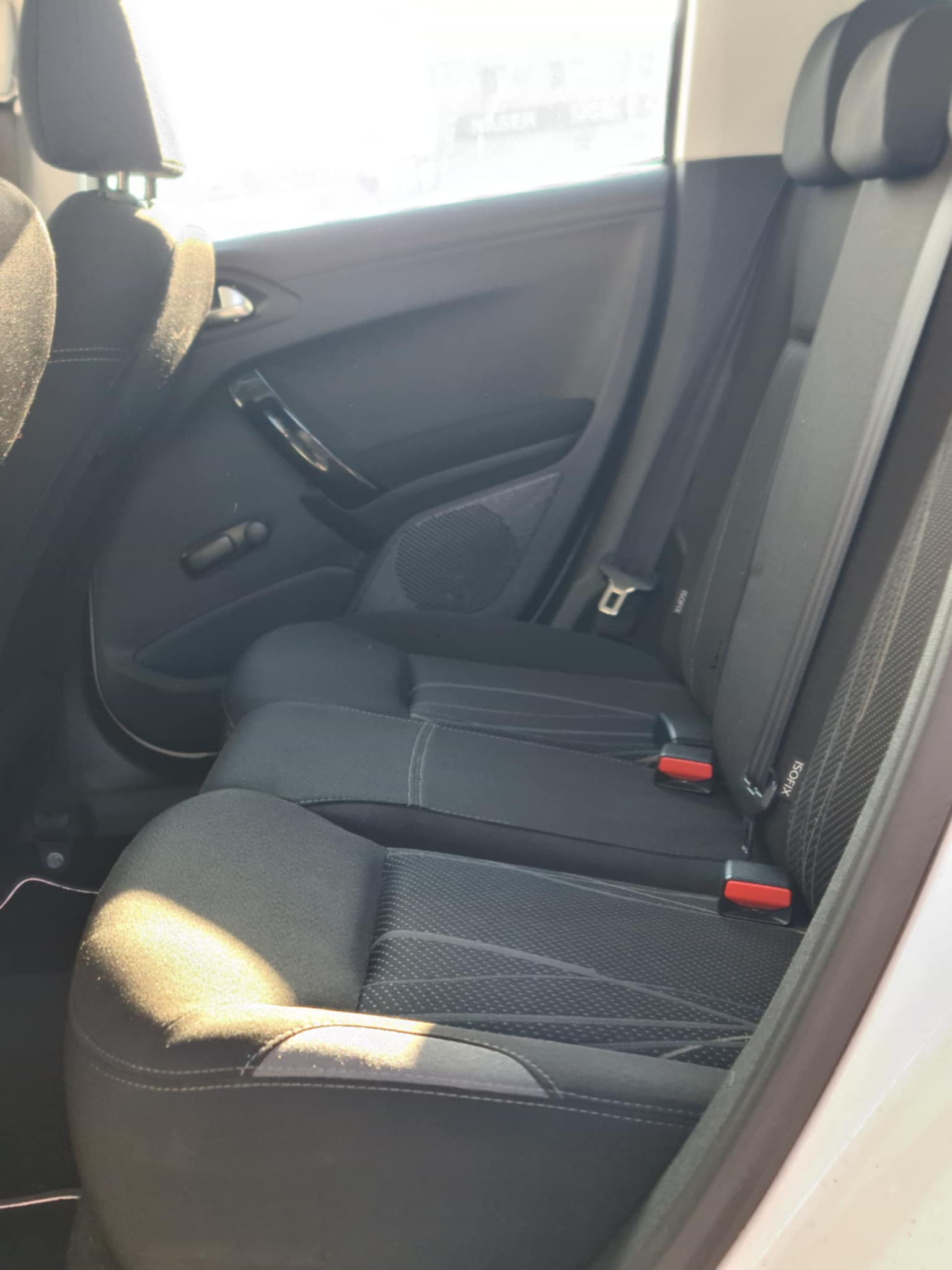 PEUGEOT 208 1.2 VTI Active-image-14