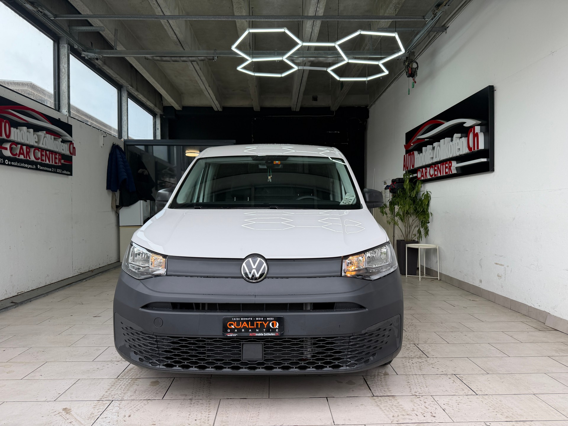 VW Caddy Cargo 1.5 TSI Entry-image-1