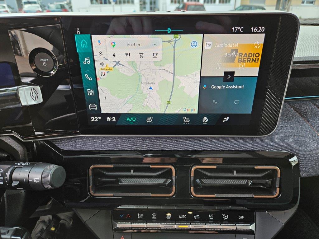 RENAULT R4 E-Tech Comfort Range techno-image-10