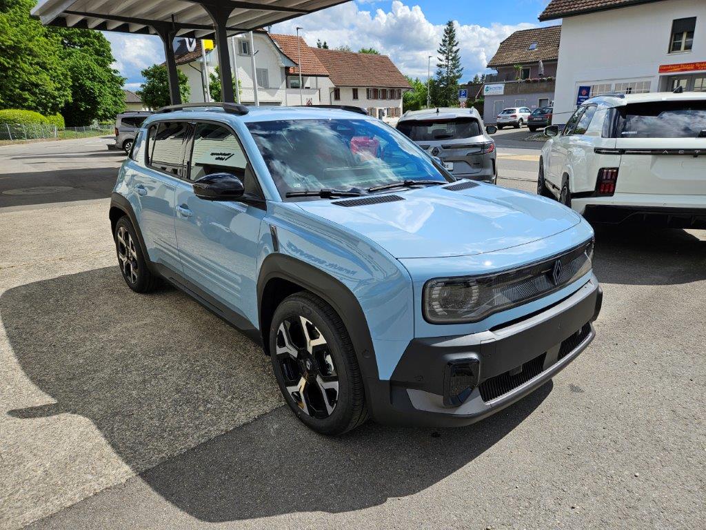 RENAULT R4 E-Tech Comfort Range techno-showroom-element-2
