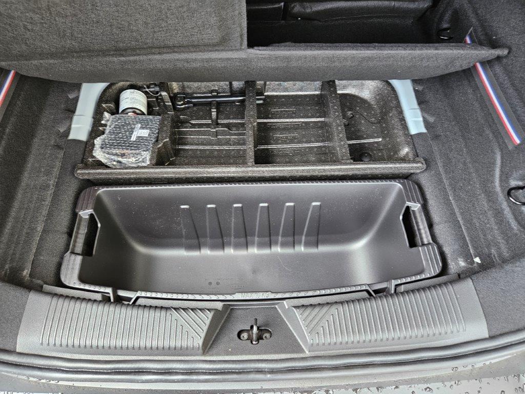 RENAULT R4 E-Tech Comfort Range techno-image-14