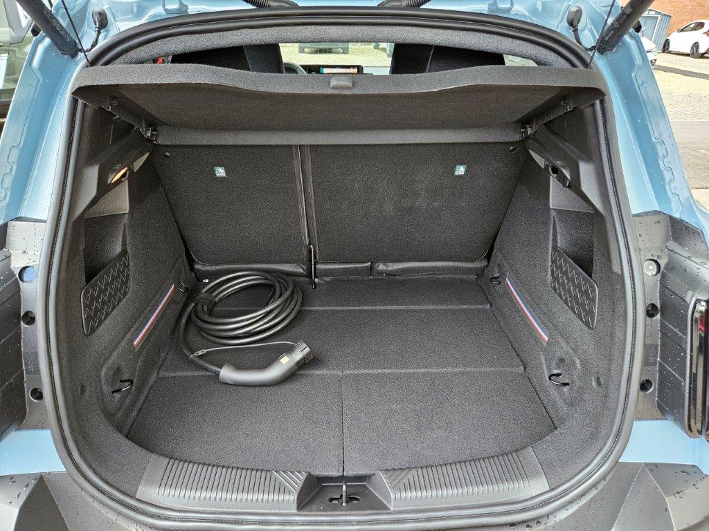 RENAULT R4 E-Tech Comfort Range techno-image-13