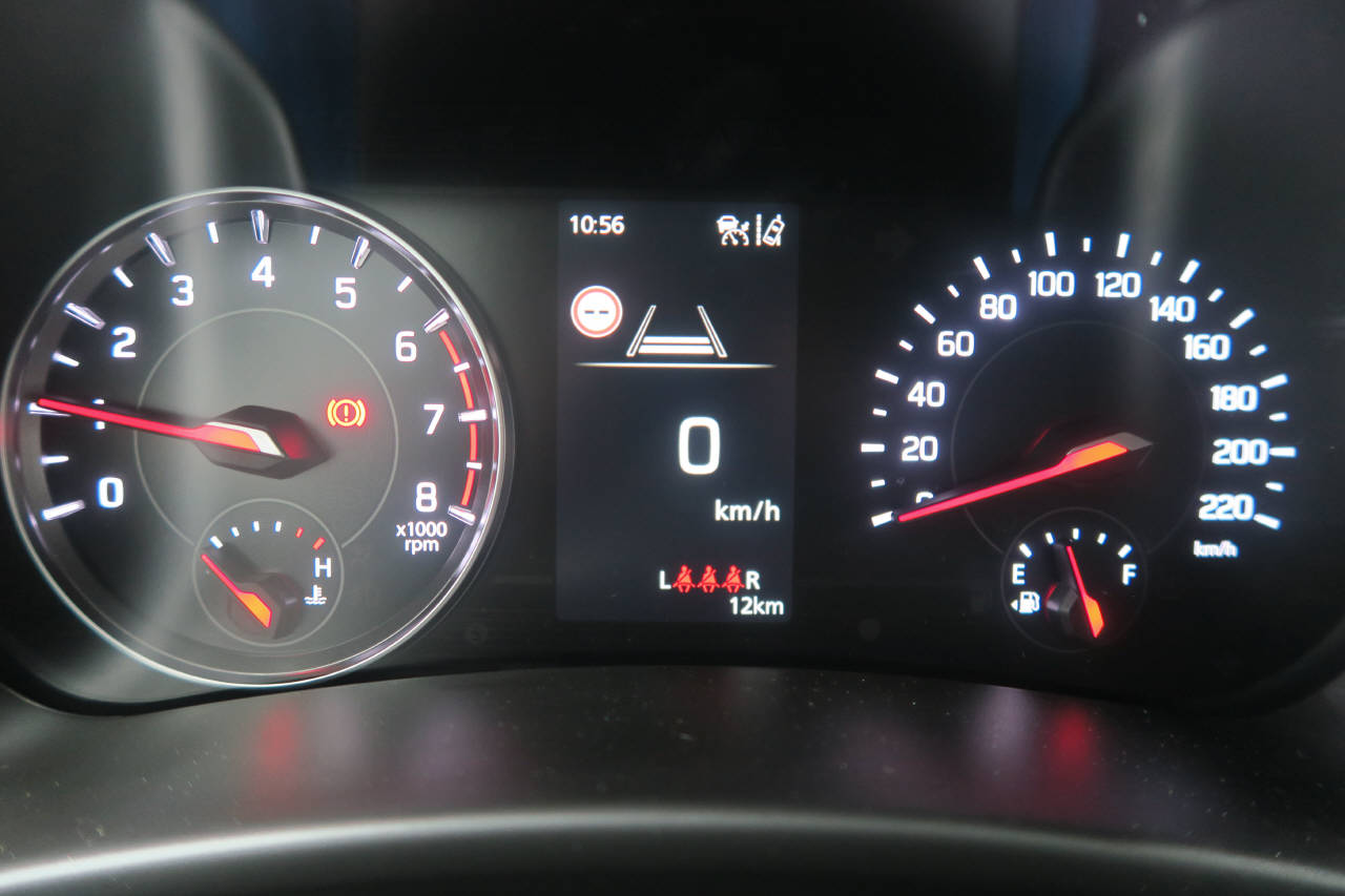SUZUKI Swift 1.2 Sakura Top Hybrid 4x4-image-6