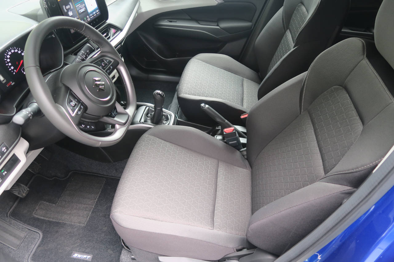 SUZUKI Swift 1.2 Sakura Top Hybrid 4x4-showroom-element-3