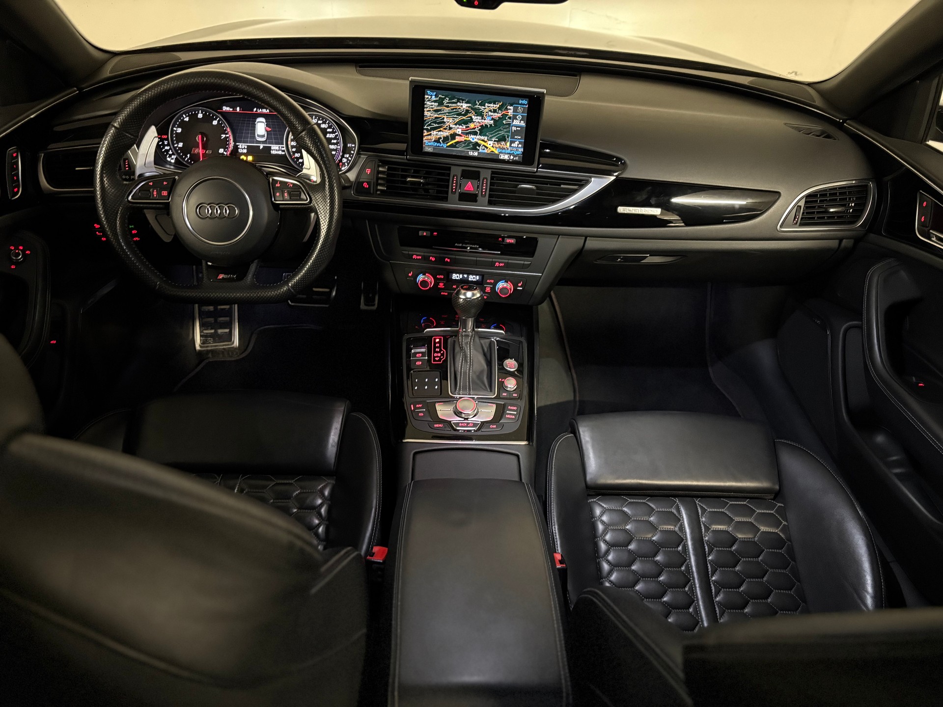 AUDI RS6 Avant 4.0 TFSI V8 quattro Tiptronic 700PS ab MFK-image-8