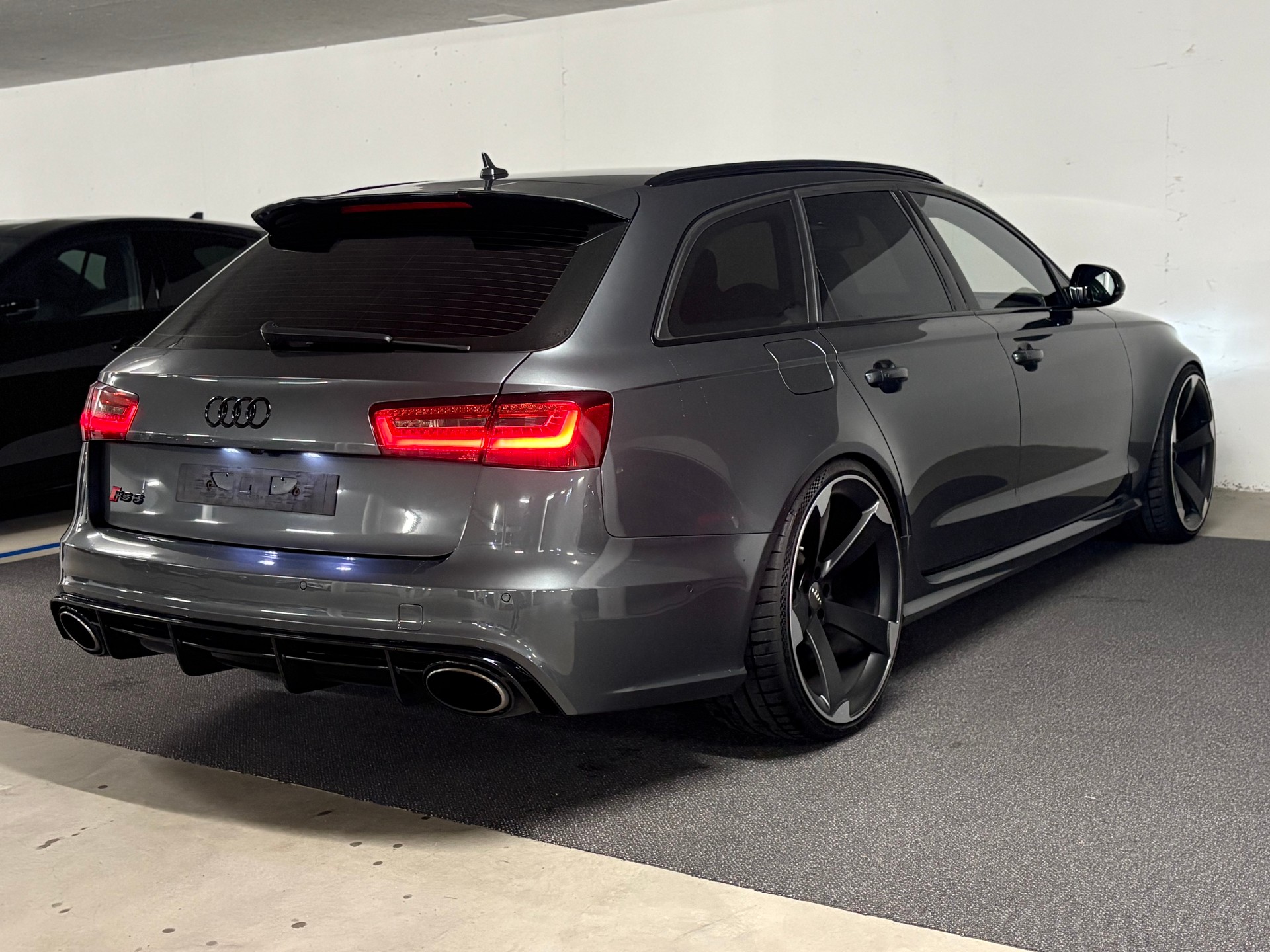 AUDI RS6 Avant 4.0 TFSI V8 quattro Tiptronic 700PS ab MFK-image-5