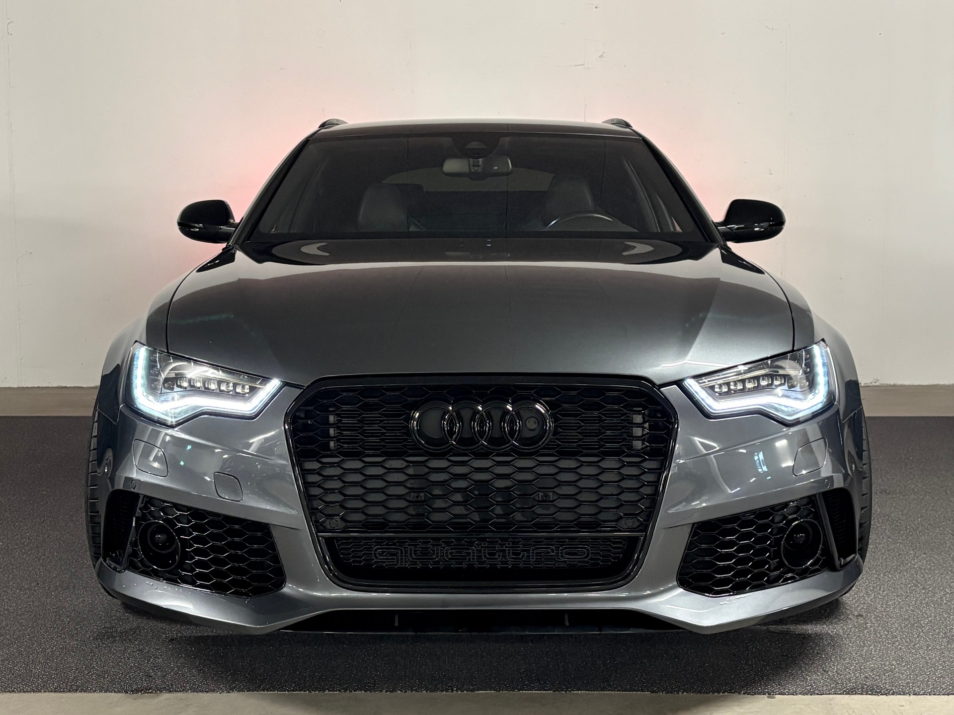 AUDI RS6 Avant 4.0 TFSI V8 quattro Tiptronic 700PS ab MFK-image-1