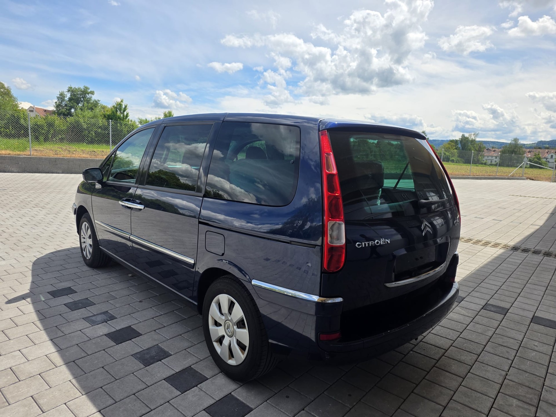 CITROEN C8 2.0 16V Essentiel (X)-image-6